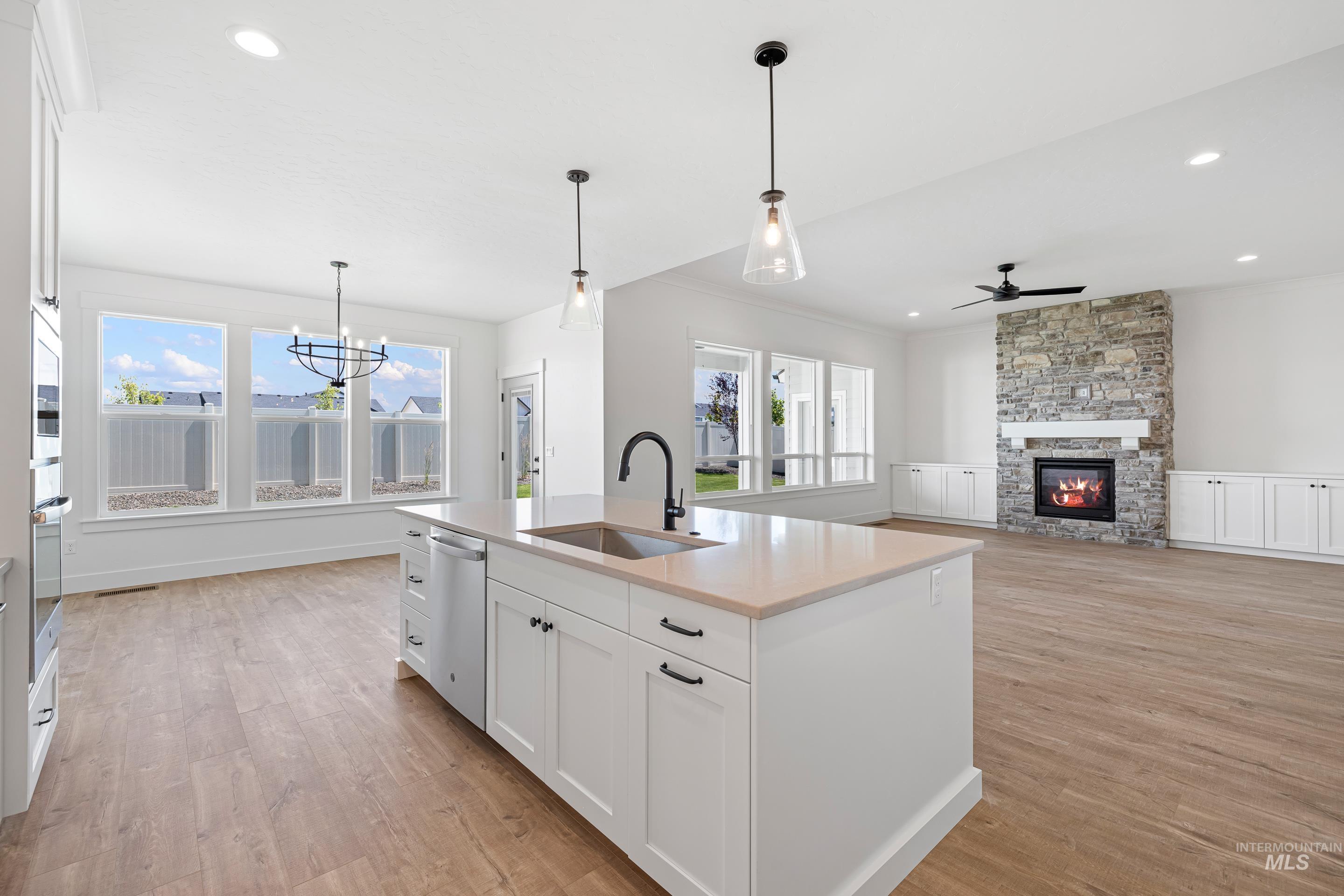 1317 E Andes Dr, Kuna, Idaho 83634, 3 Bedrooms, 2.5 Bathrooms, Residential For Sale, Price $699,900,MLS 99000571