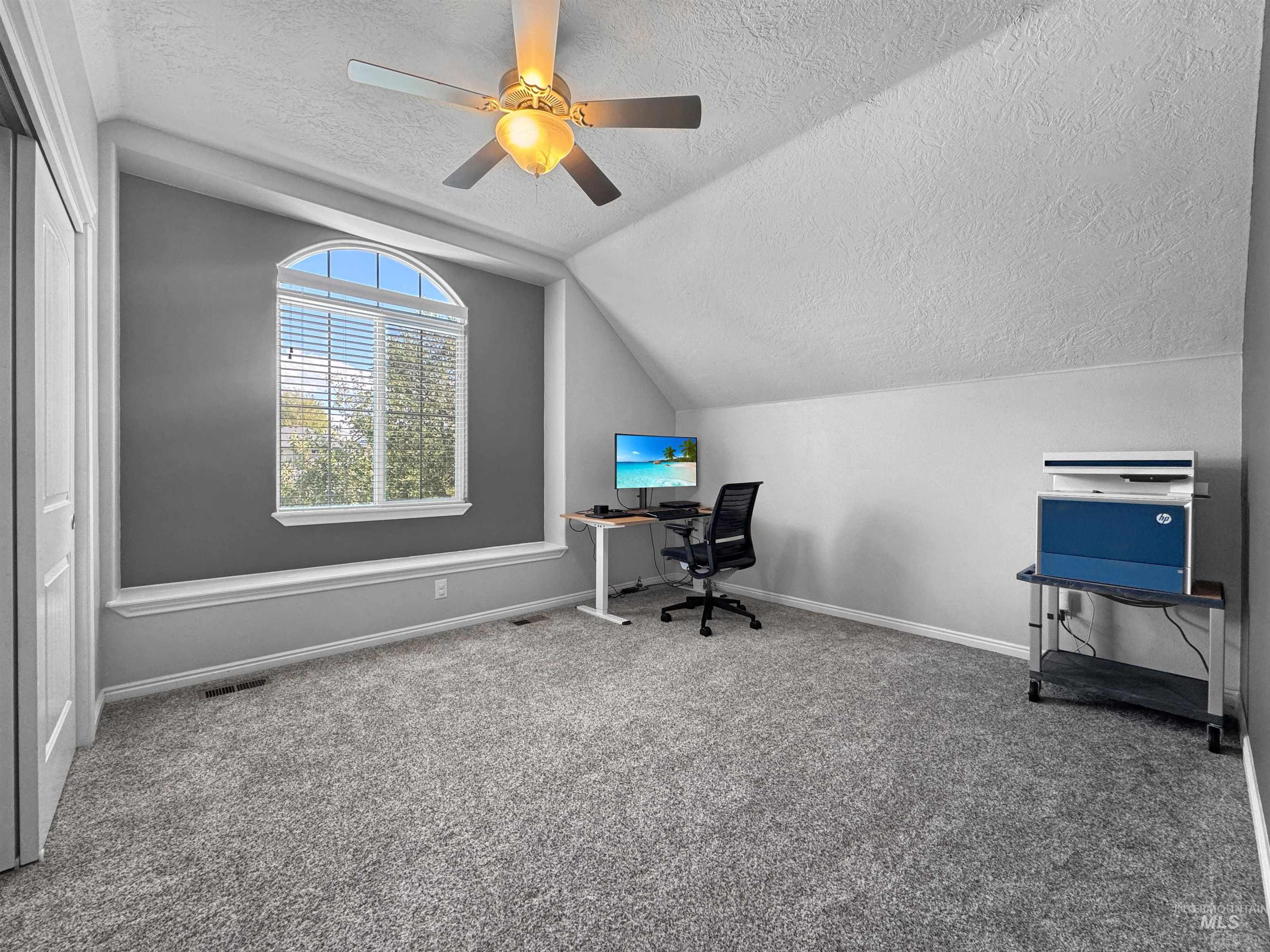 5495 N Fox Run Way, Meridian, Idaho 83646, 5 Bedrooms, 3 Bathrooms, Residential For Sale, Price $684,999,MLS 99000578