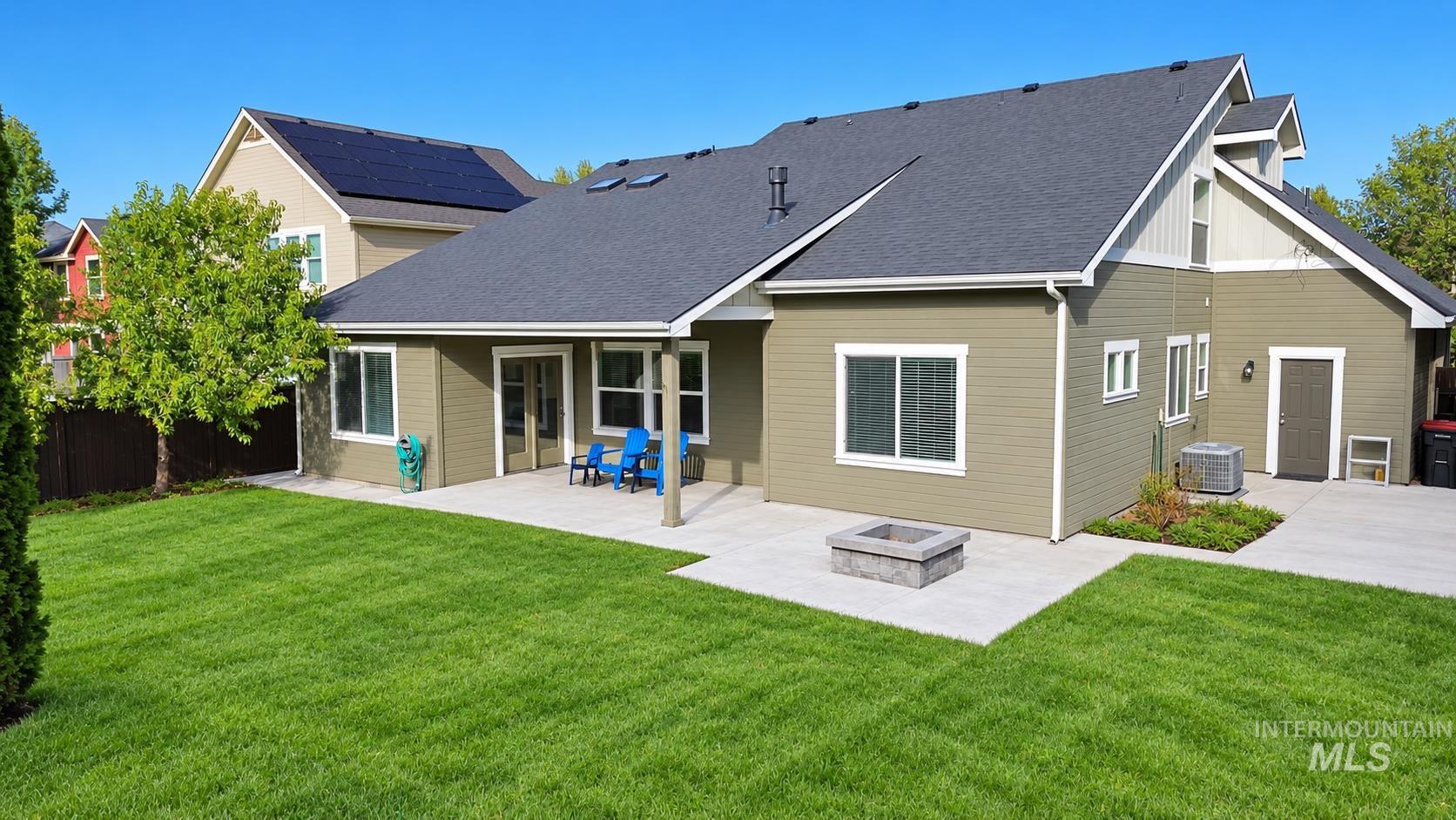 5495 N Fox Run Way, Meridian, Idaho 83646, 5 Bedrooms, 3 Bathrooms, Residential For Sale, Price $684,999,MLS 99000578