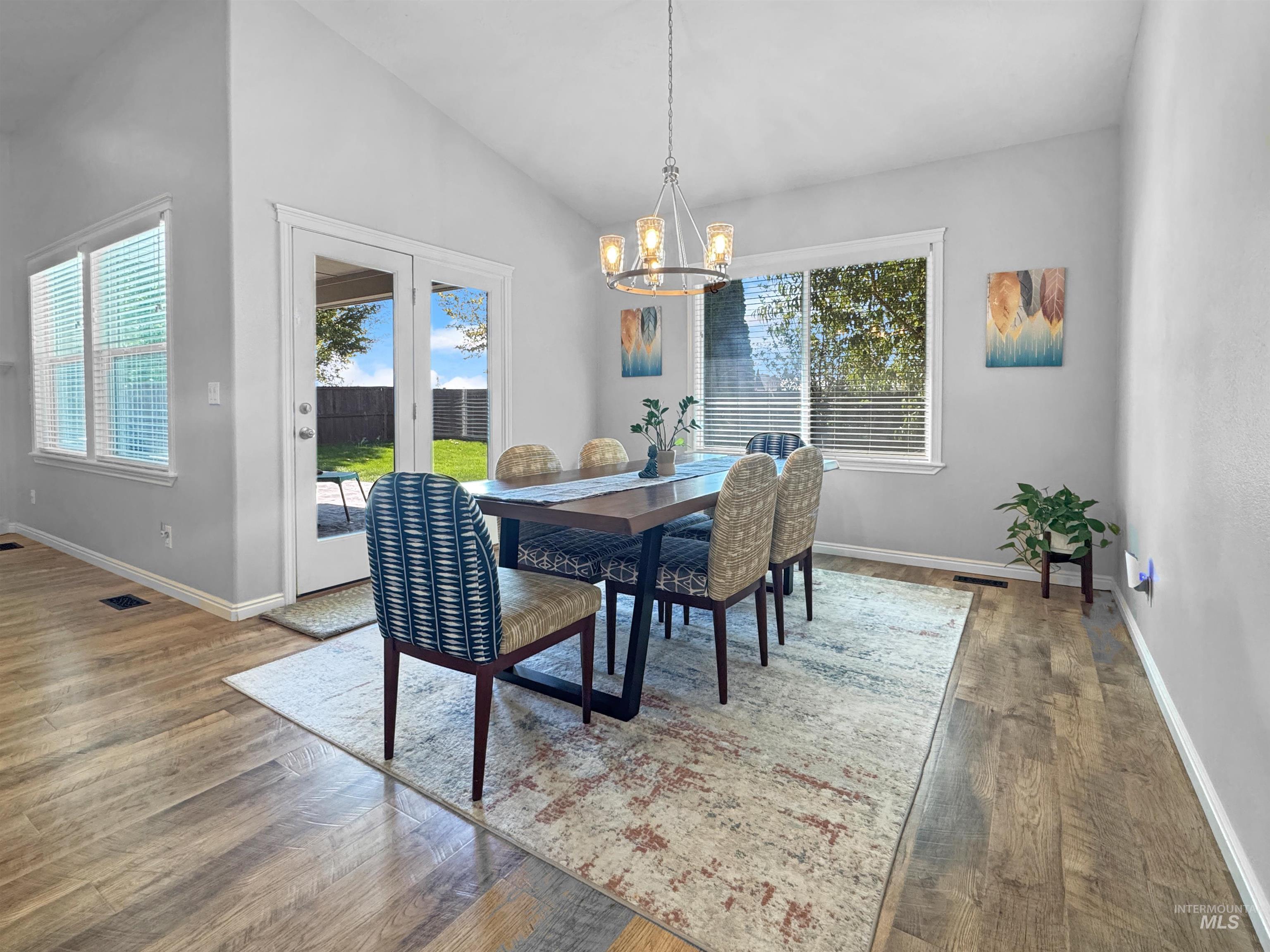 5495 N Fox Run Way, Meridian, Idaho 83646, 5 Bedrooms, 3 Bathrooms, Residential For Sale, Price $684,999,MLS 99000578