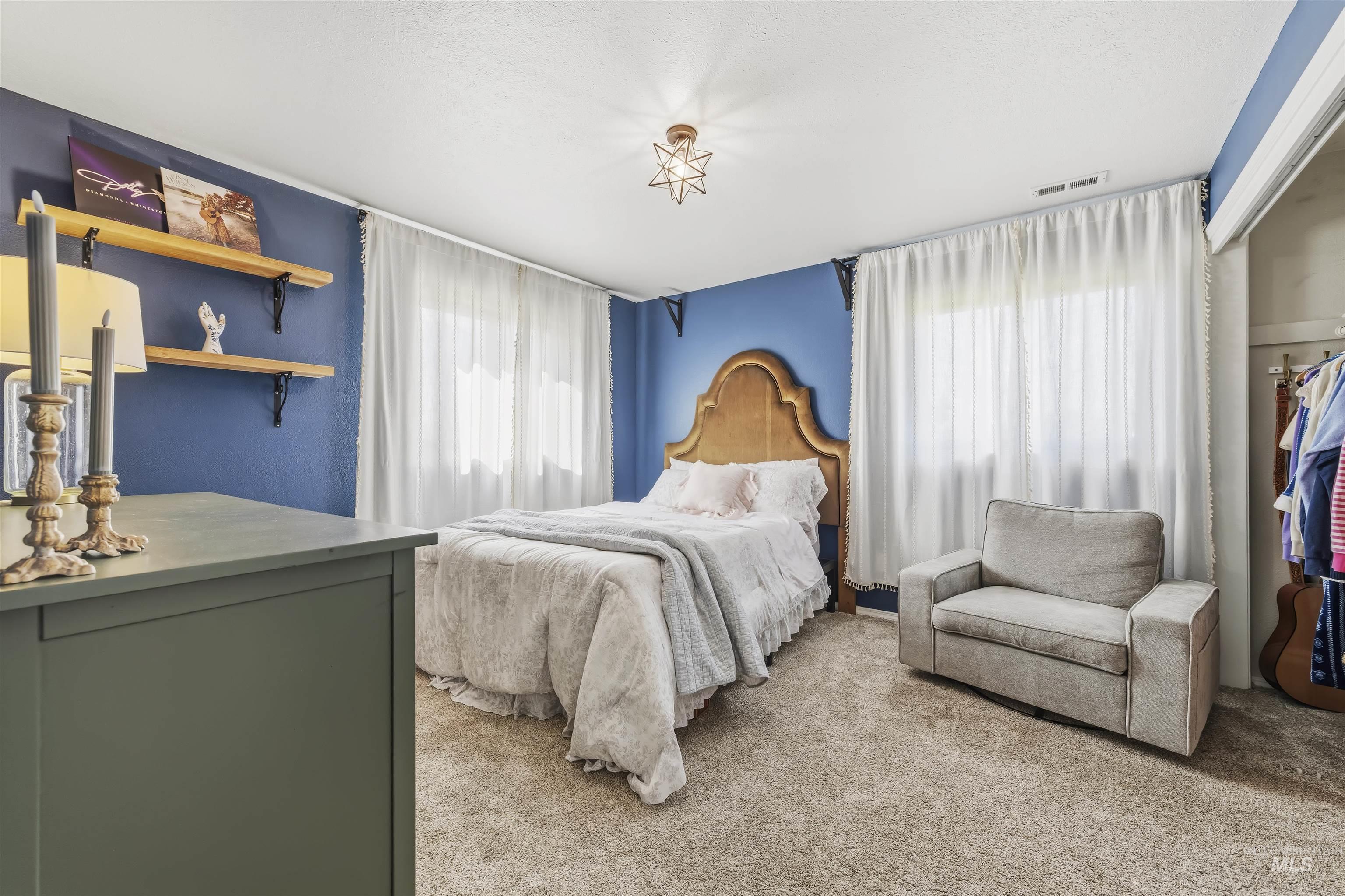 2700 N Plaza Rd, Emmett, Idaho 83617, 3 Bedrooms, 2.5 Bathrooms, Residential For Sale, Price $1,049,995,MLS 99000588