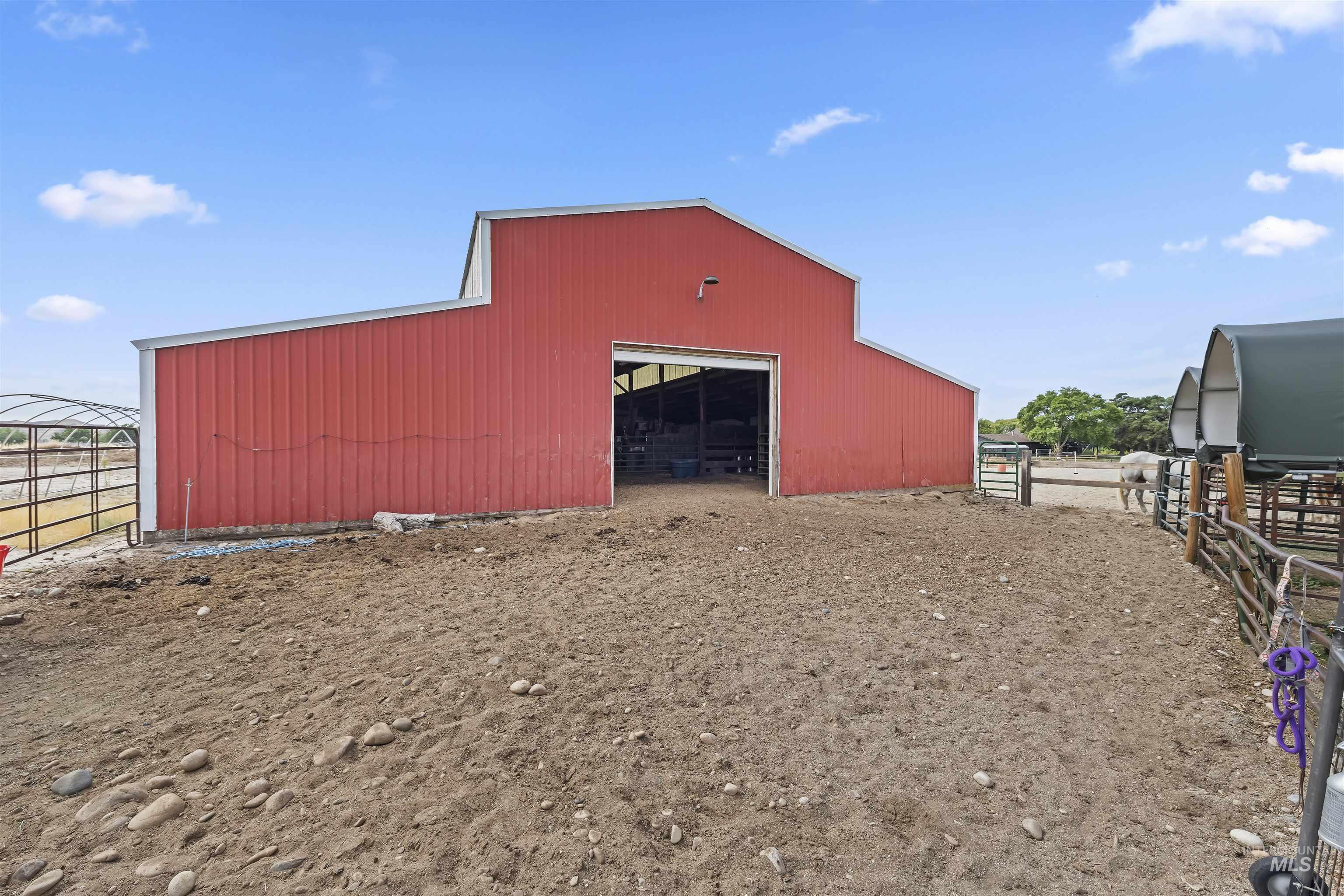 2700 N Plaza Rd, Emmett, Idaho 83617, 3 Bedrooms, 2.5 Bathrooms, Residential For Sale, Price $1,049,995,MLS 99000588