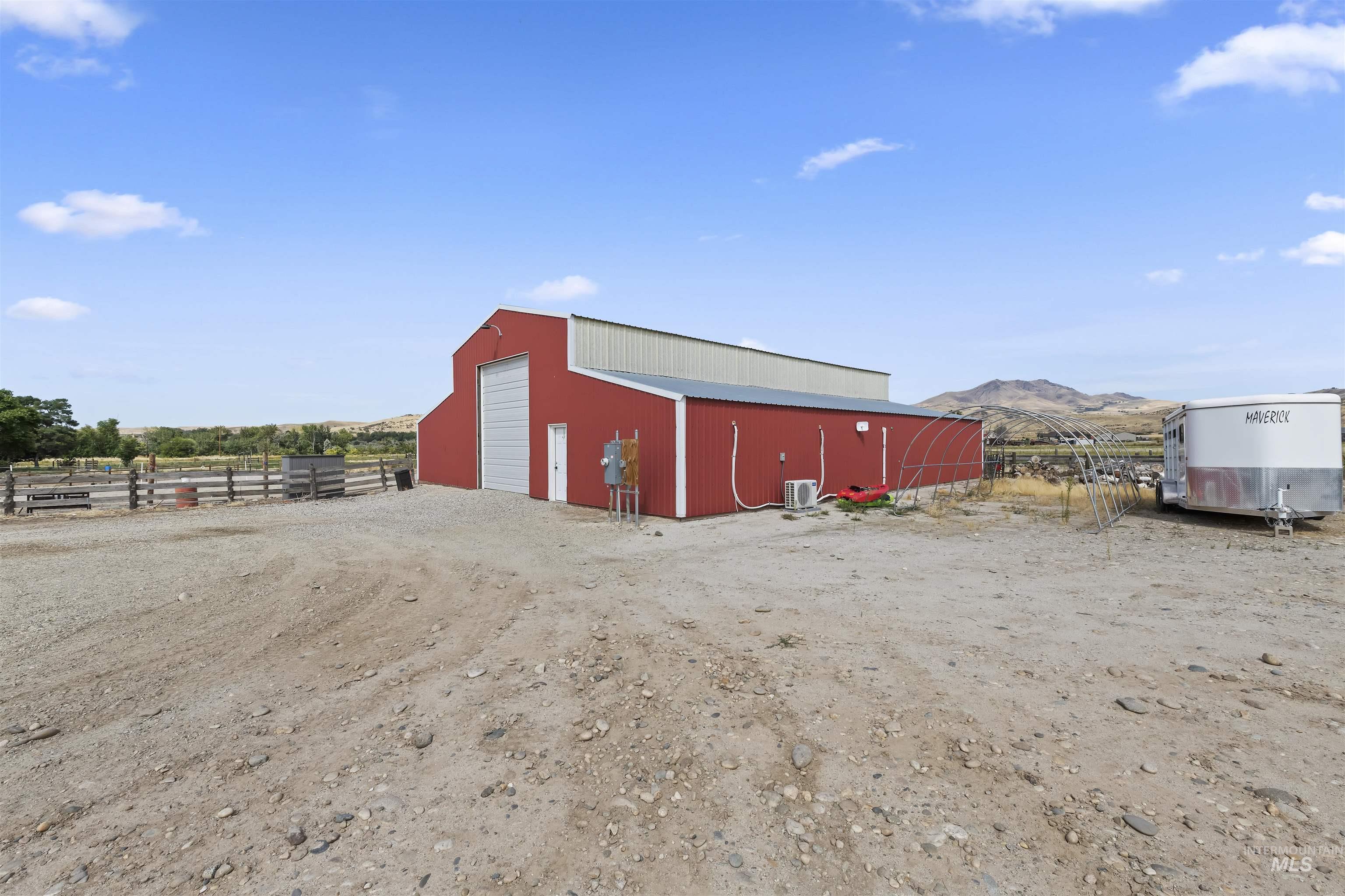 2700 N Plaza Rd, Emmett, Idaho 83617, 3 Bedrooms, 2.5 Bathrooms, Residential For Sale, Price $1,049,995,MLS 99000588