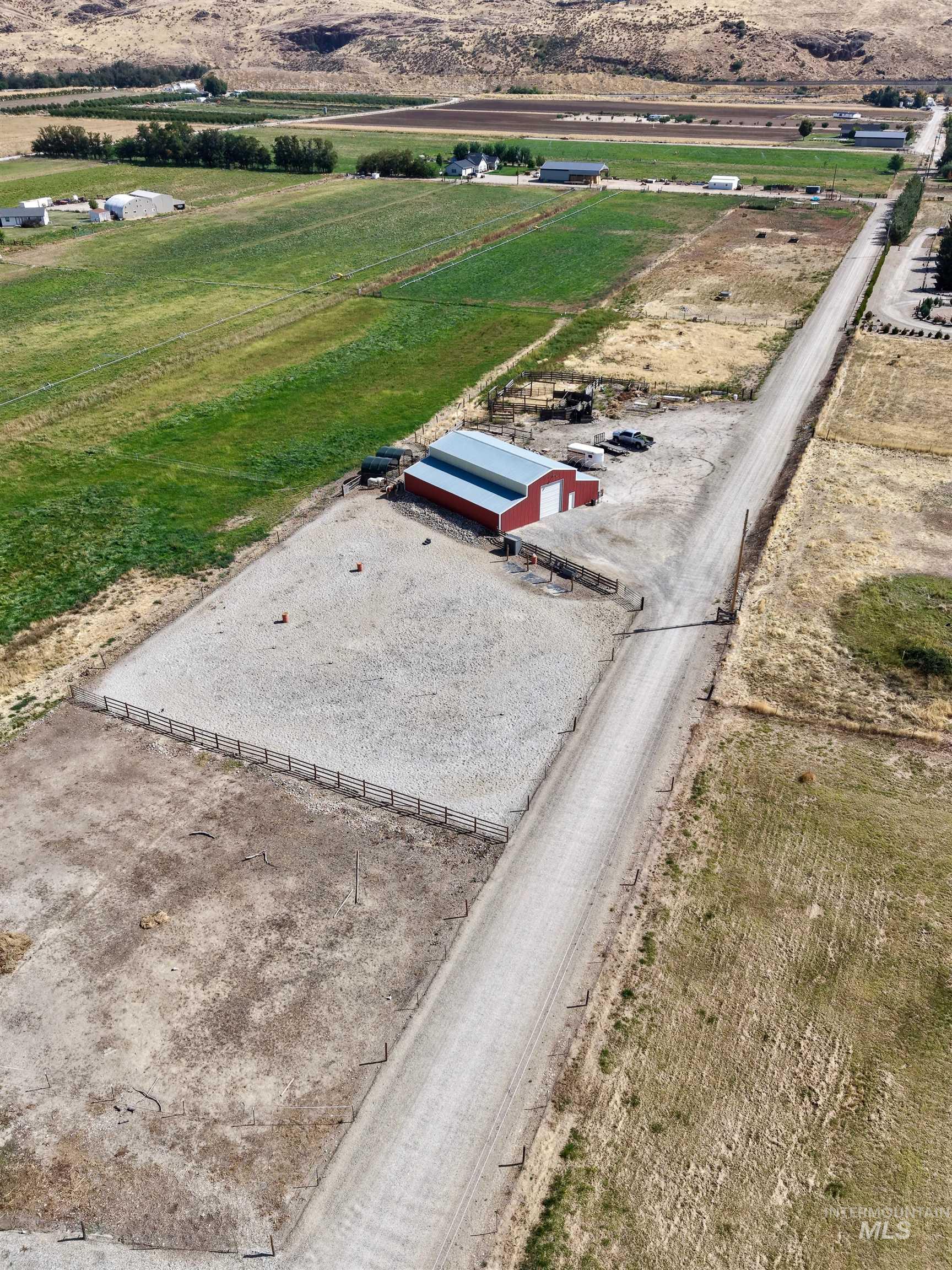 2700 N Plaza Rd, Emmett, Idaho 83617, 3 Bedrooms, 2.5 Bathrooms, Residential For Sale, Price $1,049,995,MLS 99000588