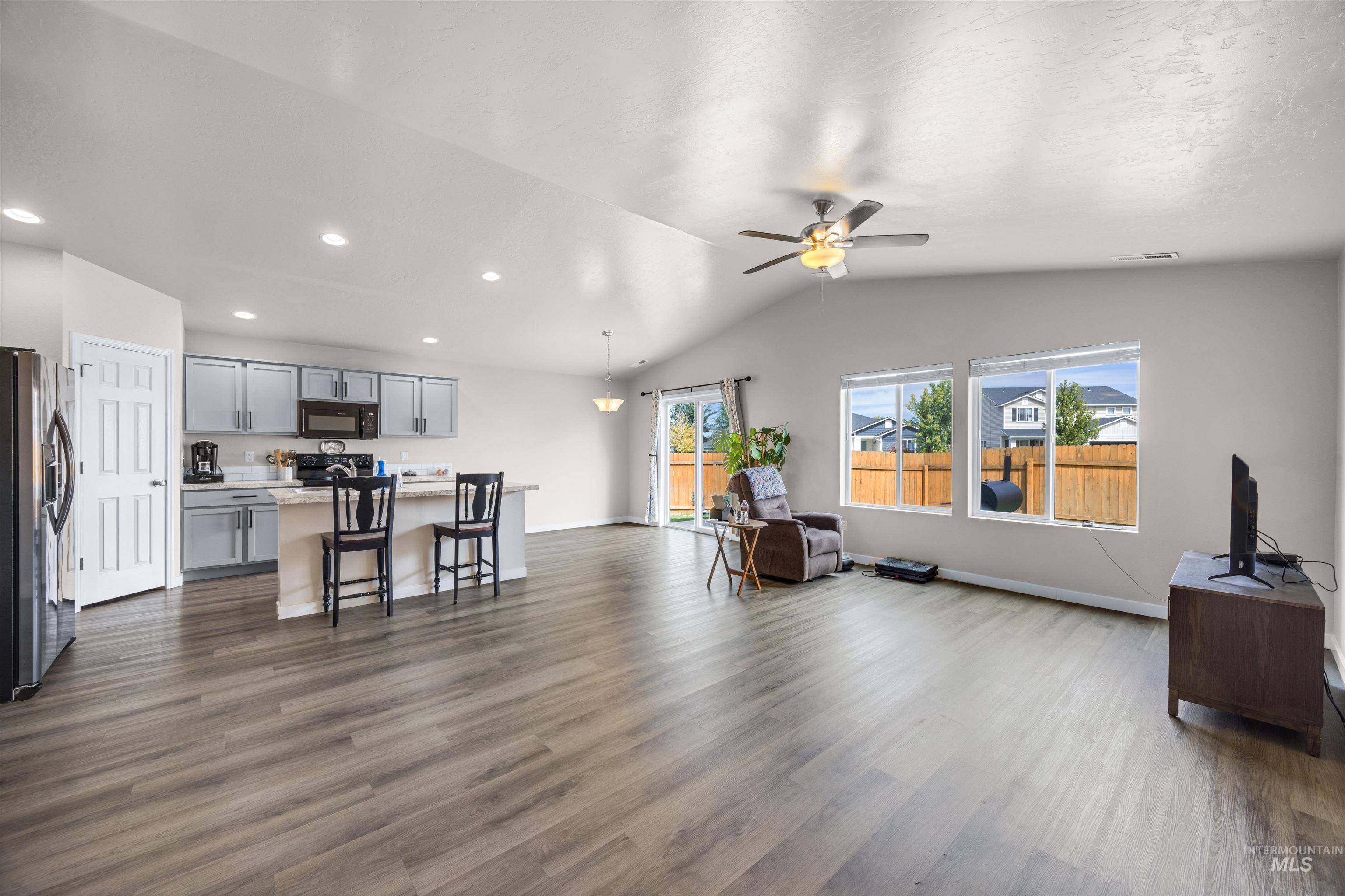 5515 Barkley Way, Caldwell, Idaho 83607, 4 Bedrooms, 2 Bathrooms, Residential For Sale, Price $424,968,MLS 99000670