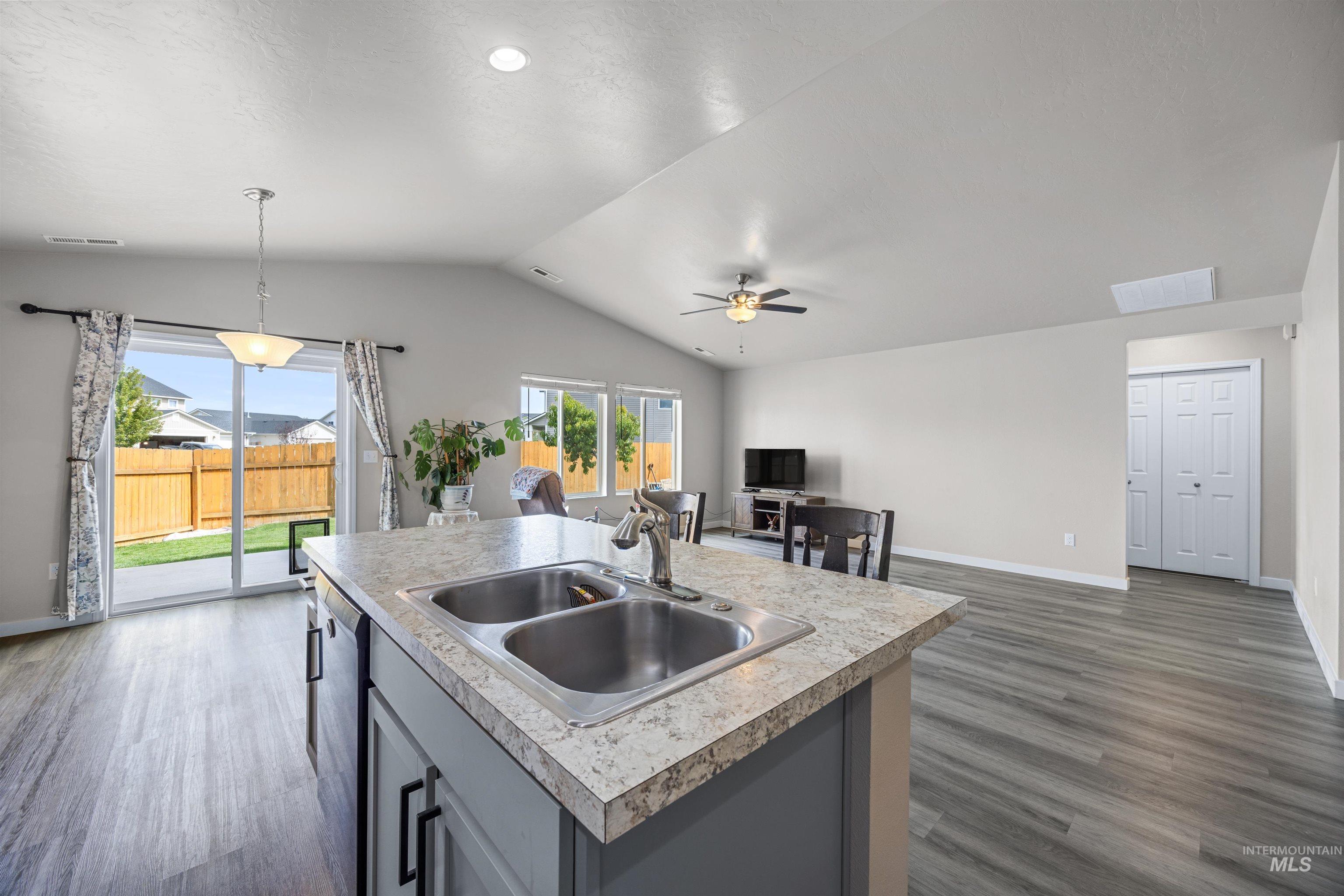 5515 Barkley Way, Caldwell, Idaho 83607, 4 Bedrooms, 2 Bathrooms, Residential For Sale, Price $424,968,MLS 99000670