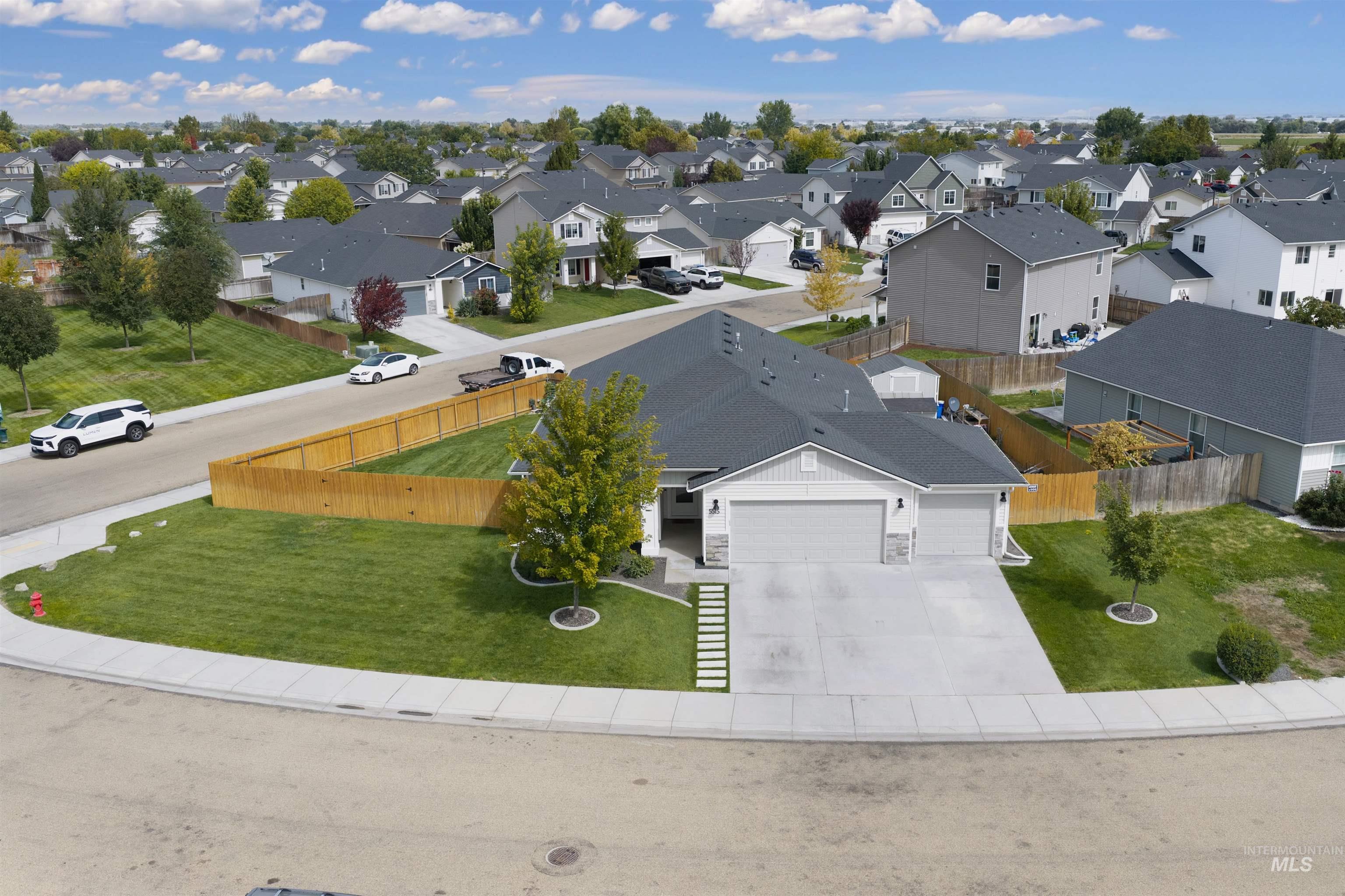 5515 Barkley Way, Caldwell, Idaho 83607, 4 Bedrooms, 2 Bathrooms, Residential For Sale, Price $424,968,MLS 99000670
