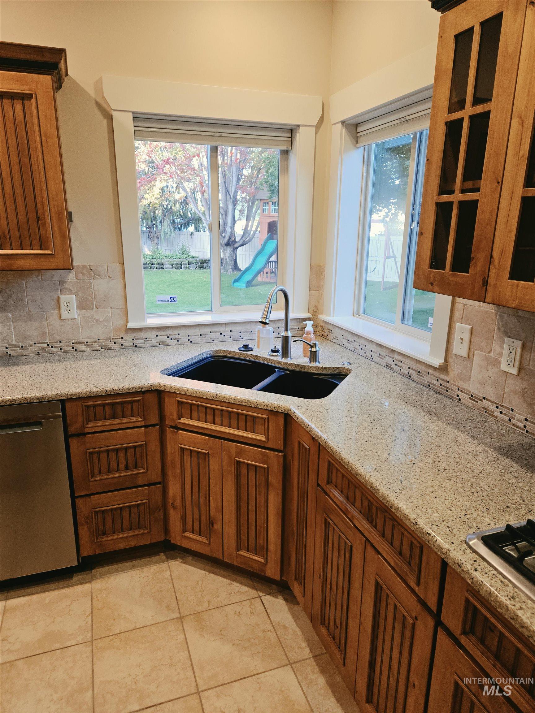 296 Sycamore St, Fruitland, Idaho 83619, 4 Bedrooms, 2.5 Bathrooms, Residential For Sale, Price $575,000,MLS 99000675