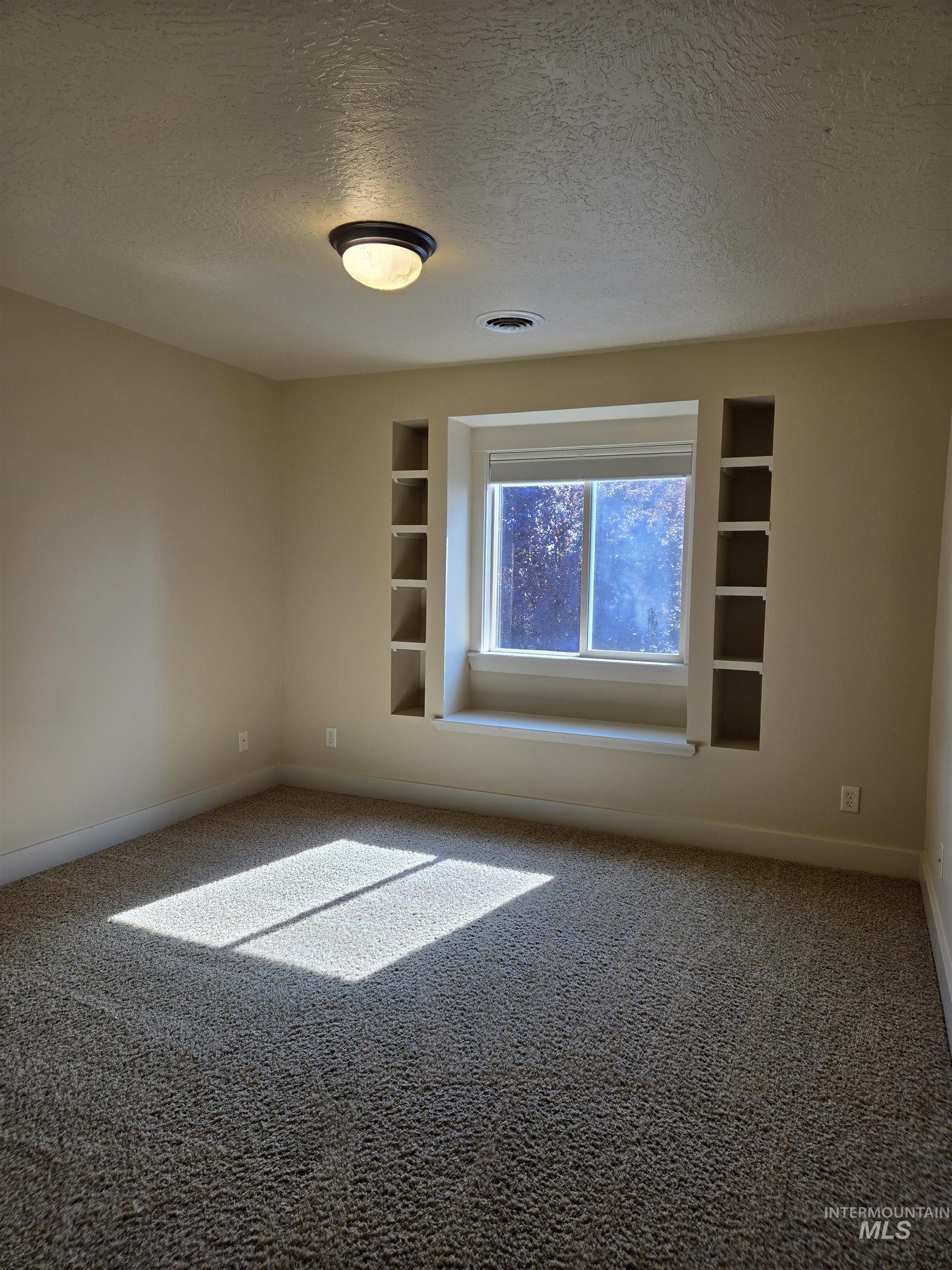 296 Sycamore St, Fruitland, Idaho 83619, 4 Bedrooms, 2.5 Bathrooms, Residential For Sale, Price $575,000,MLS 99000675