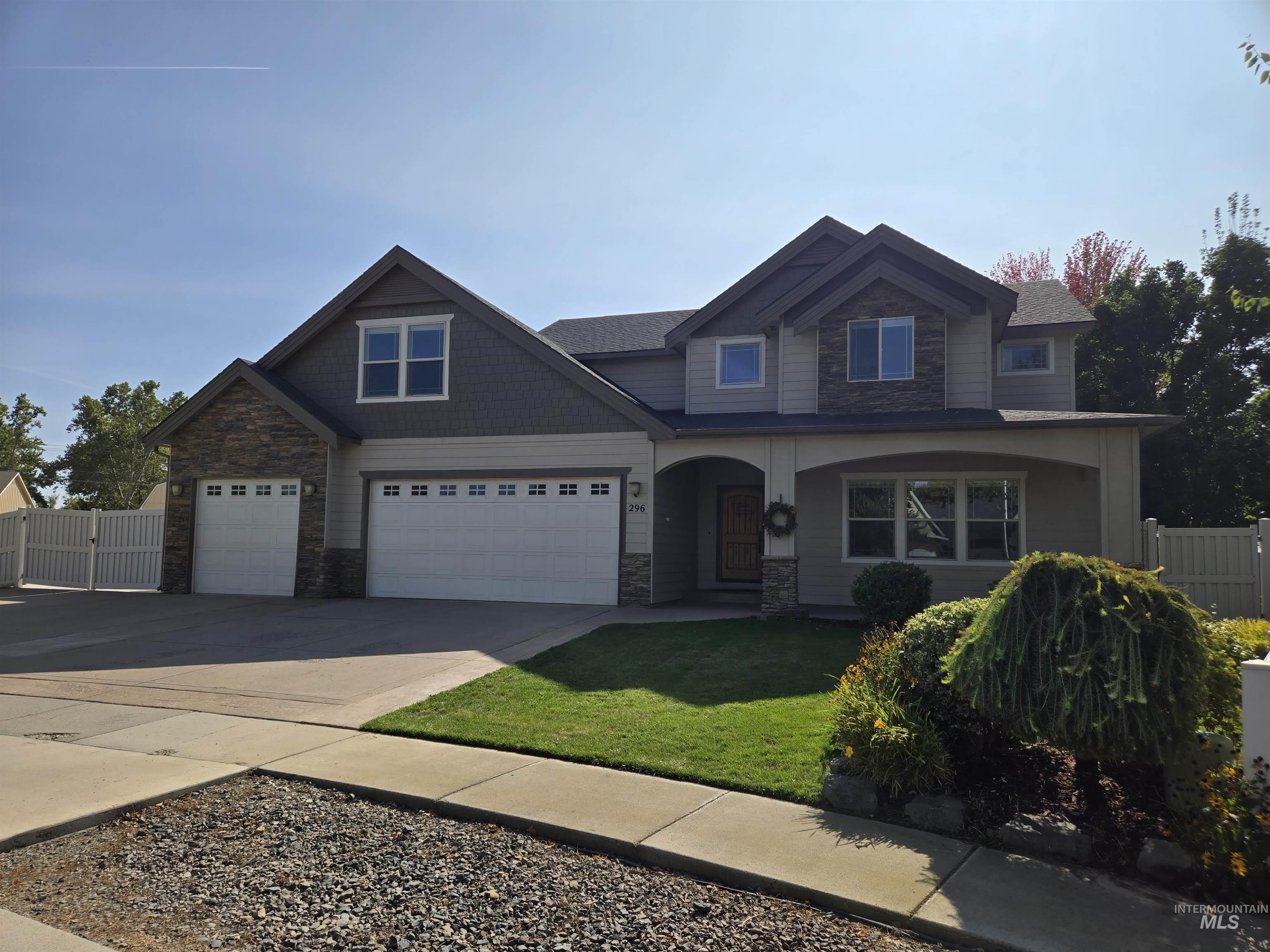 296 Sycamore St, Fruitland, Idaho 83619, 4 Bedrooms, 2.5 Bathrooms, Residential For Sale, Price $575,000,MLS 99000675