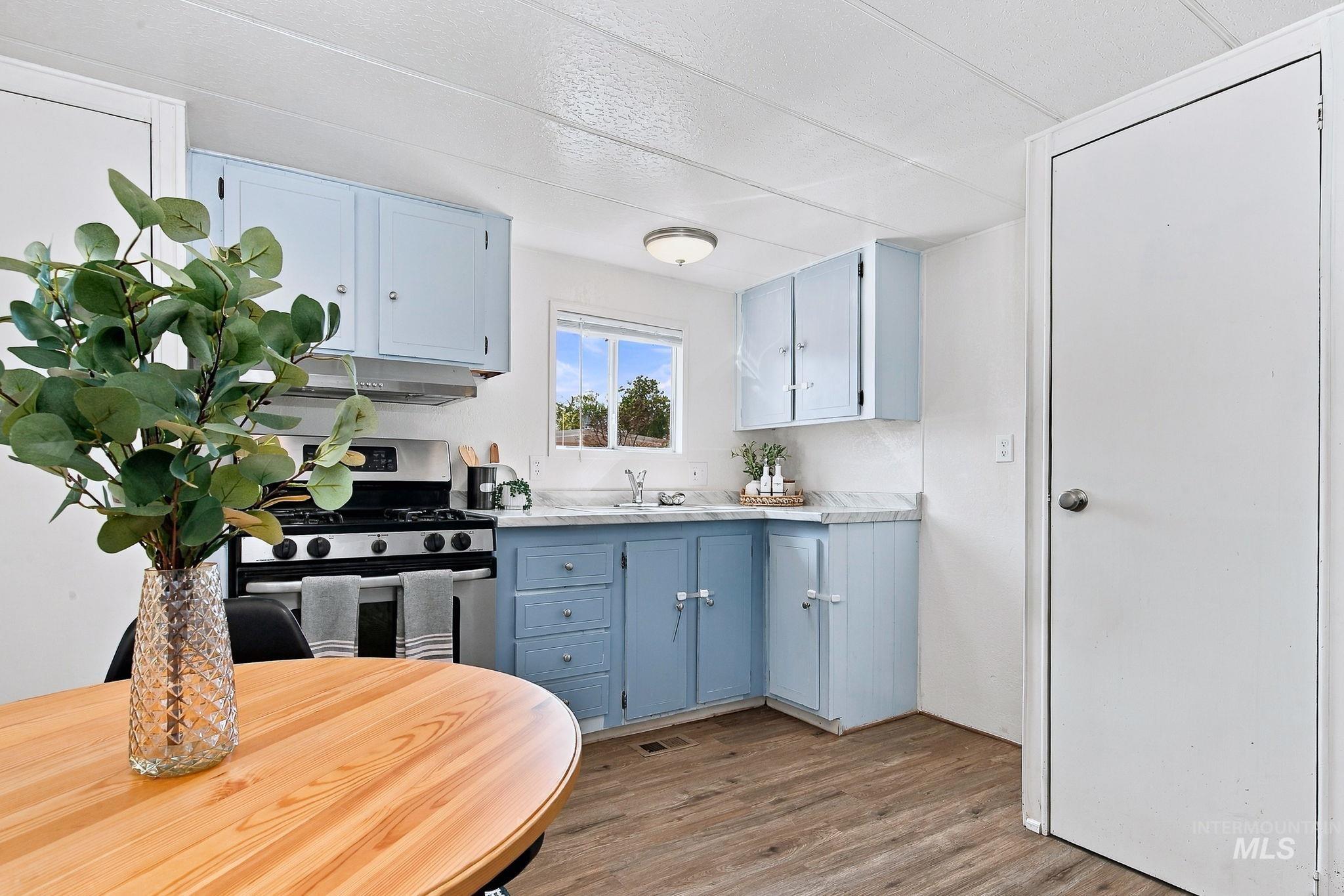 10710 W Ardyce Ln, Boise, Idaho 83713, 2 Bedrooms, 1 Bathroom, Residential For Sale, Price $62,500,MLS 99000676