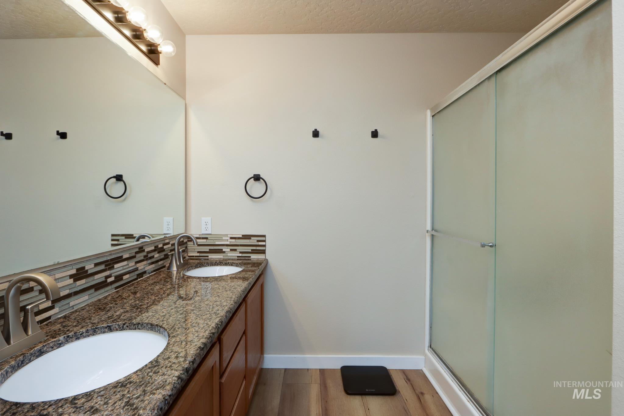 985 W Greenhead St, Meridian, Idaho 83642, 4 Bedrooms, 2 Bathrooms, Residential For Sale, Price $450,000,MLS 99000679