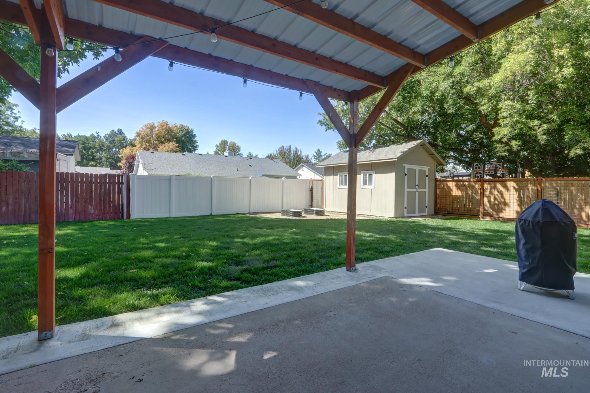 985 W Greenhead St, Meridian, Idaho 83642, 4 Bedrooms, 2 Bathrooms, Residential For Sale, Price $450,000,MLS 99000679