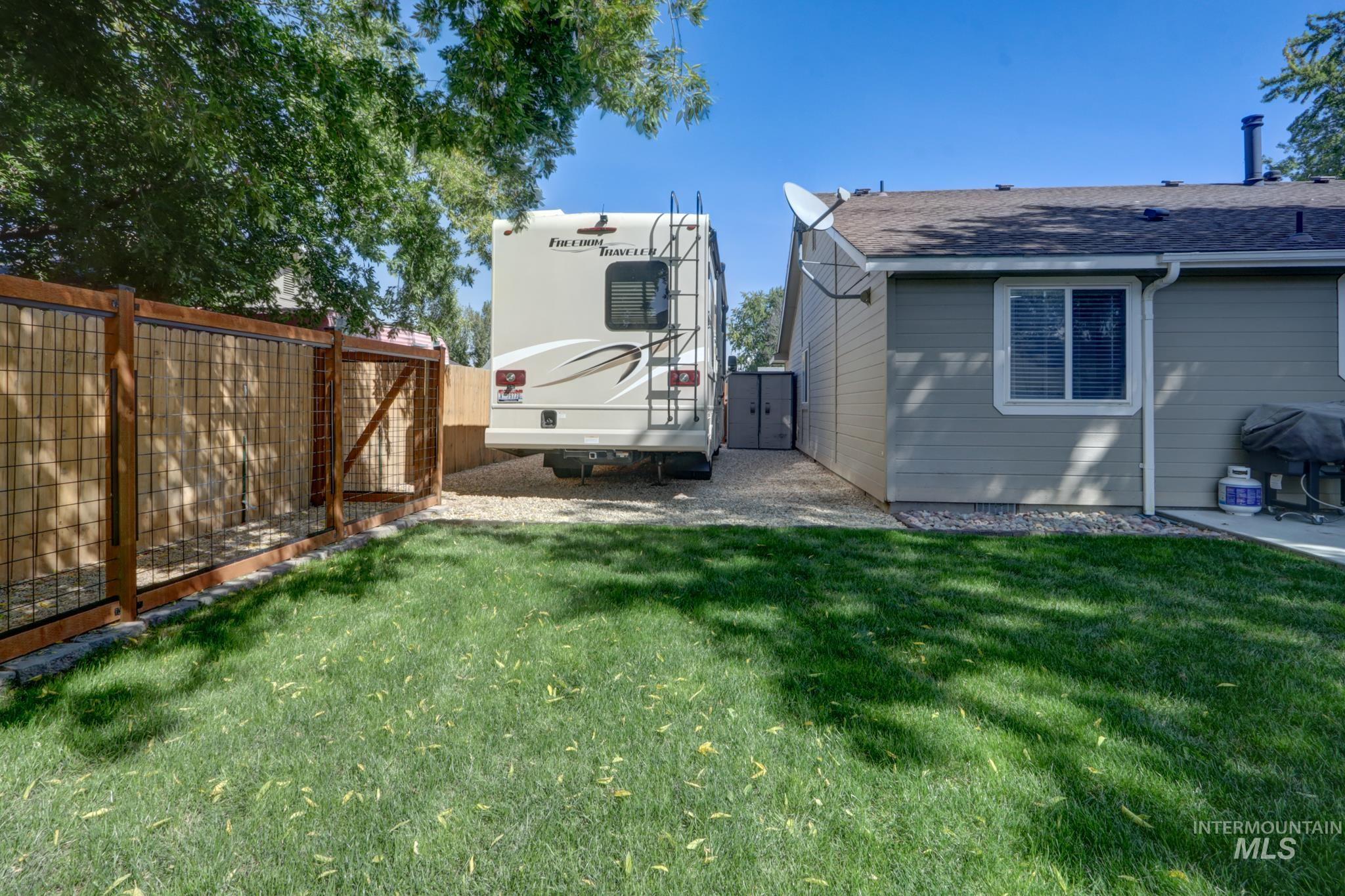 985 W Greenhead St, Meridian, Idaho 83642, 4 Bedrooms, 2 Bathrooms, Residential For Sale, Price $450,000,MLS 99000679