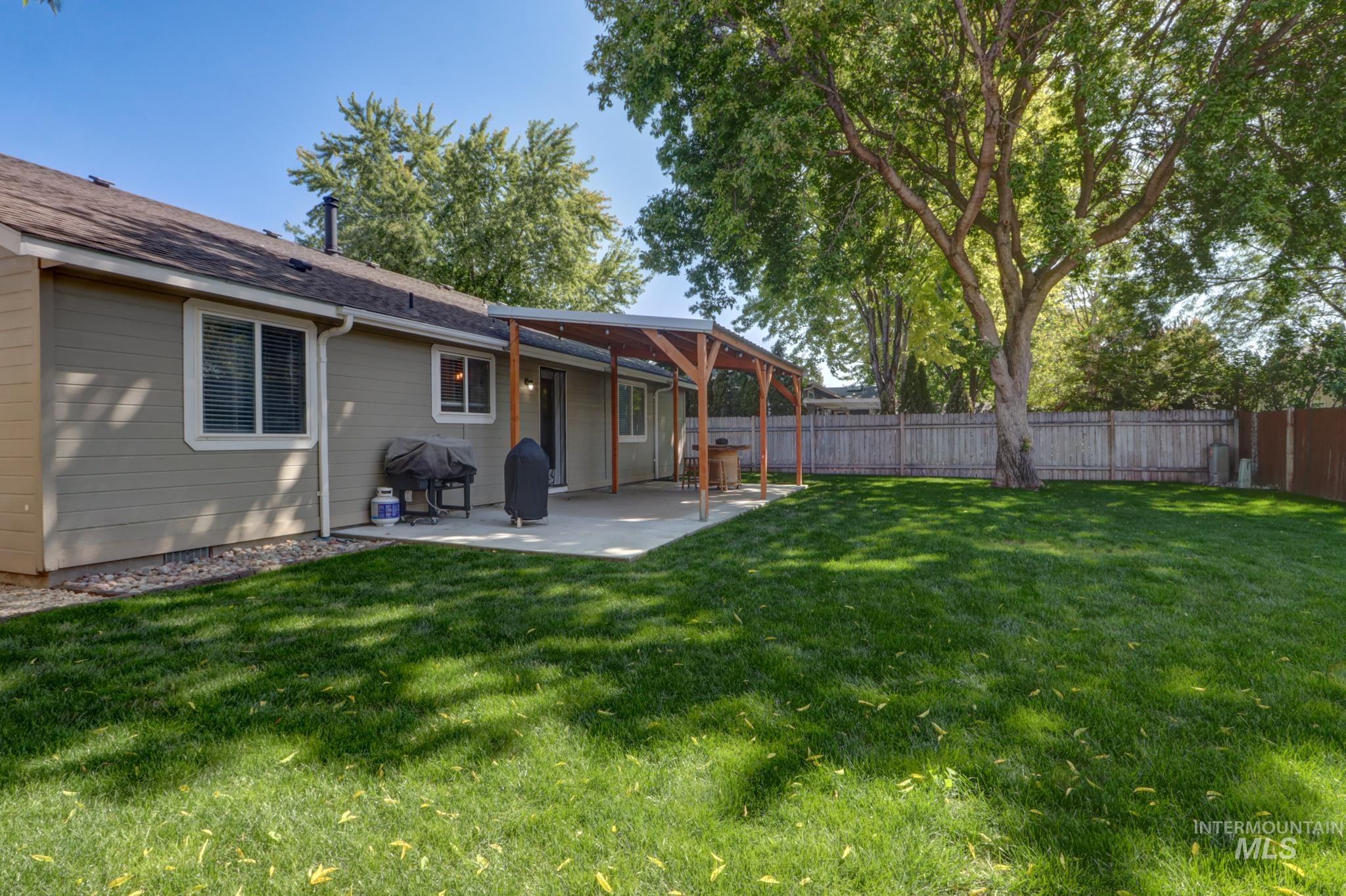 985 W Greenhead St, Meridian, Idaho 83642, 4 Bedrooms, 2 Bathrooms, Residential For Sale, Price $450,000,MLS 99000679