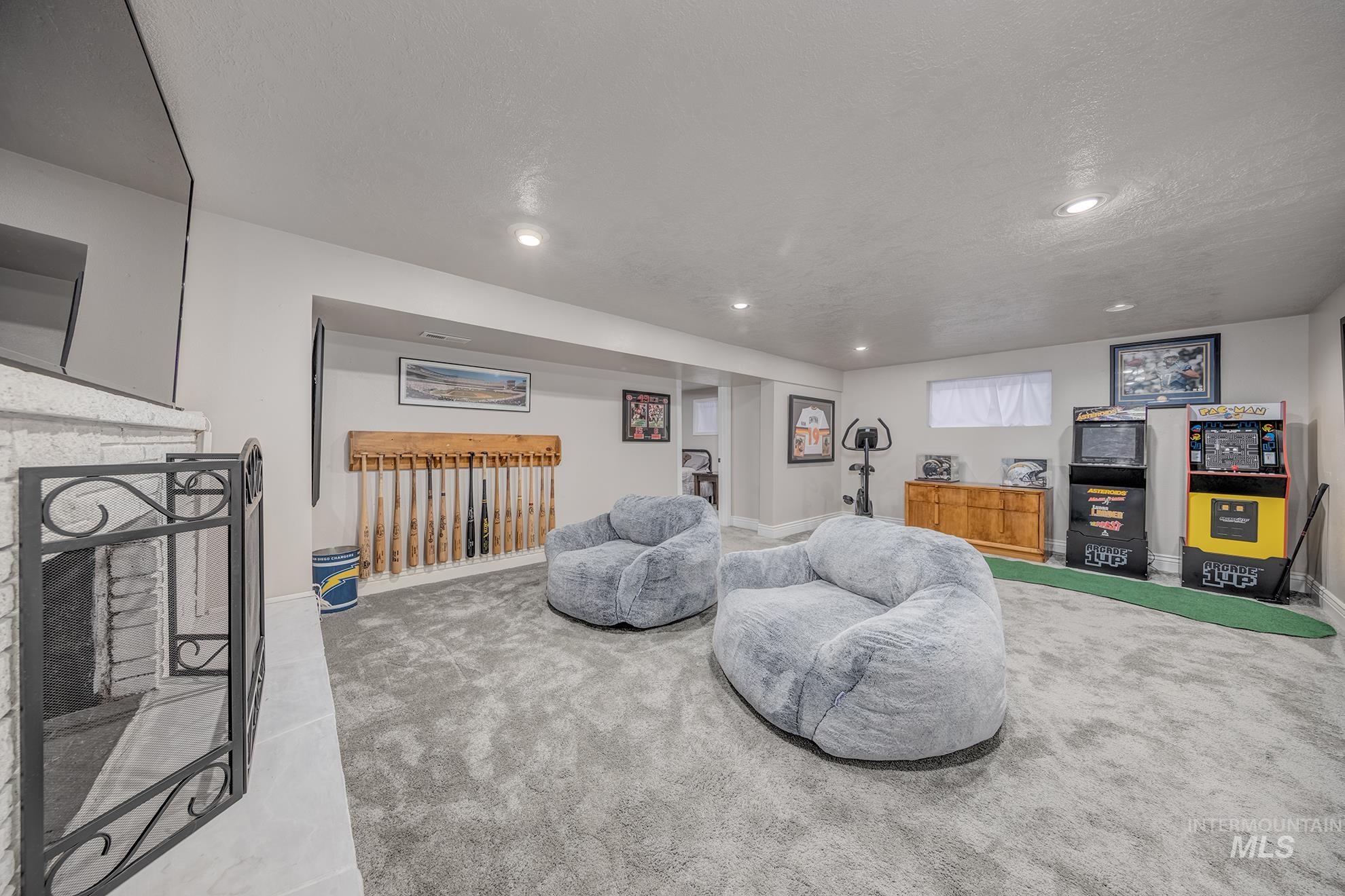 1501 Horning Way, Ontario, Oregon 97914, 5 Bedrooms, 3 Bathrooms, Residential For Sale, Price $475,000,MLS 99000685