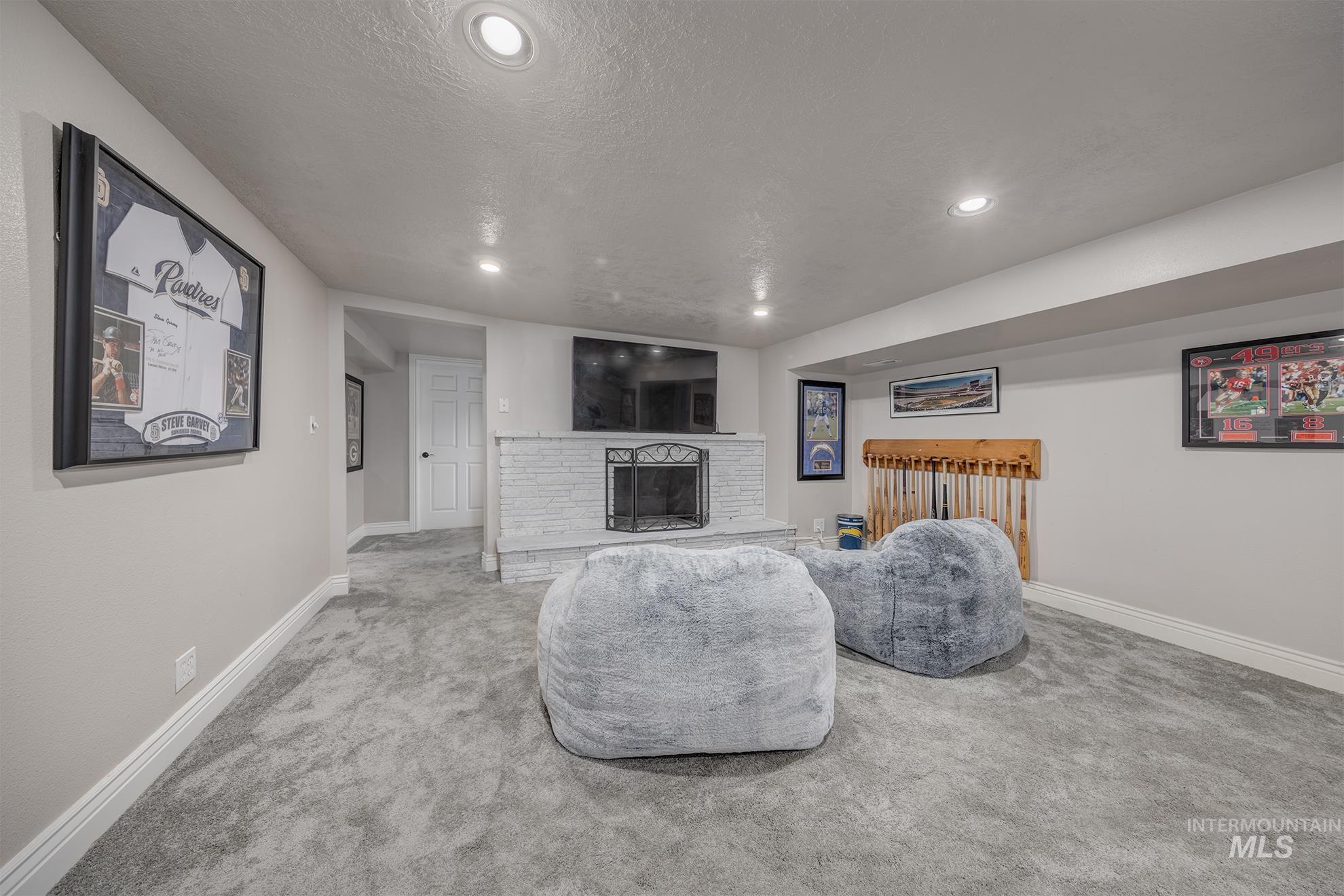 1501 Horning Way, Ontario, Oregon 97914, 5 Bedrooms, 3 Bathrooms, Residential For Sale, Price $475,000,MLS 99000685
