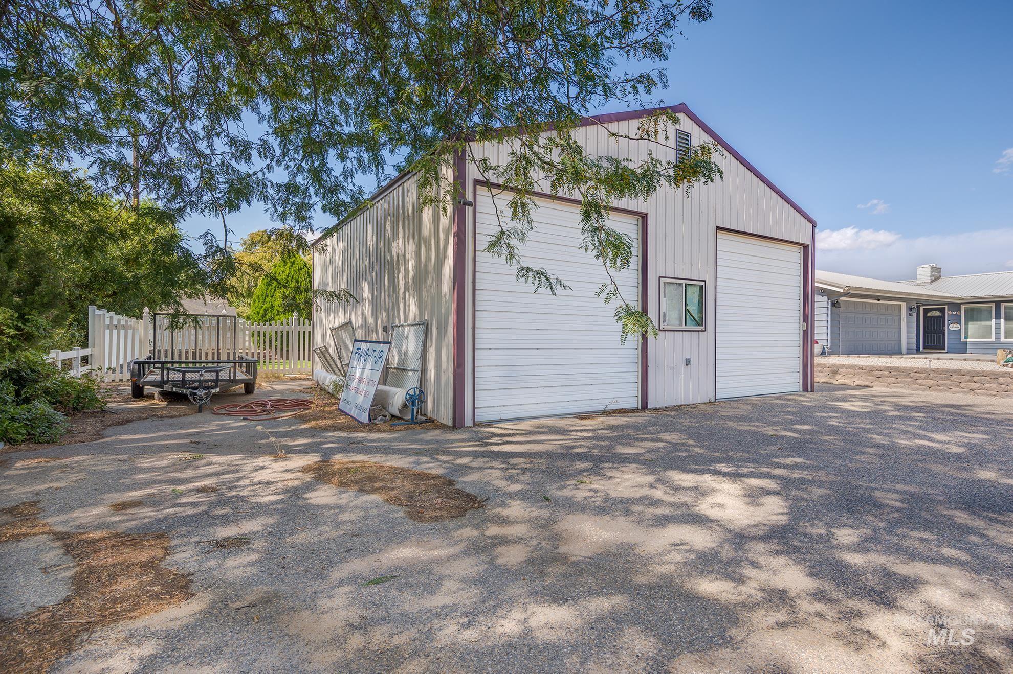 1501 Horning Way, Ontario, Oregon 97914, 5 Bedrooms, 3 Bathrooms, Residential For Sale, Price $475,000,MLS 99000685