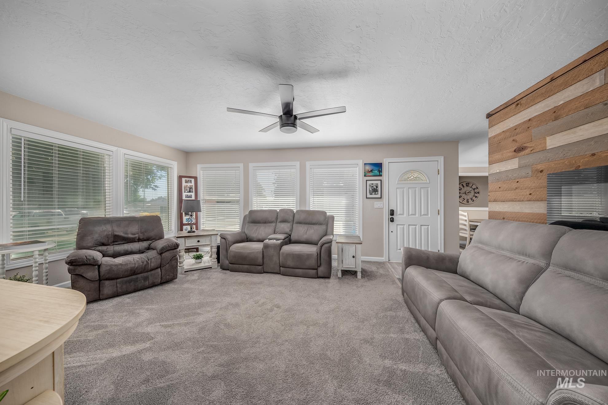 1501 Horning Way, Ontario, Oregon 97914, 5 Bedrooms, 3 Bathrooms, Residential For Sale, Price $475,000,MLS 99000685