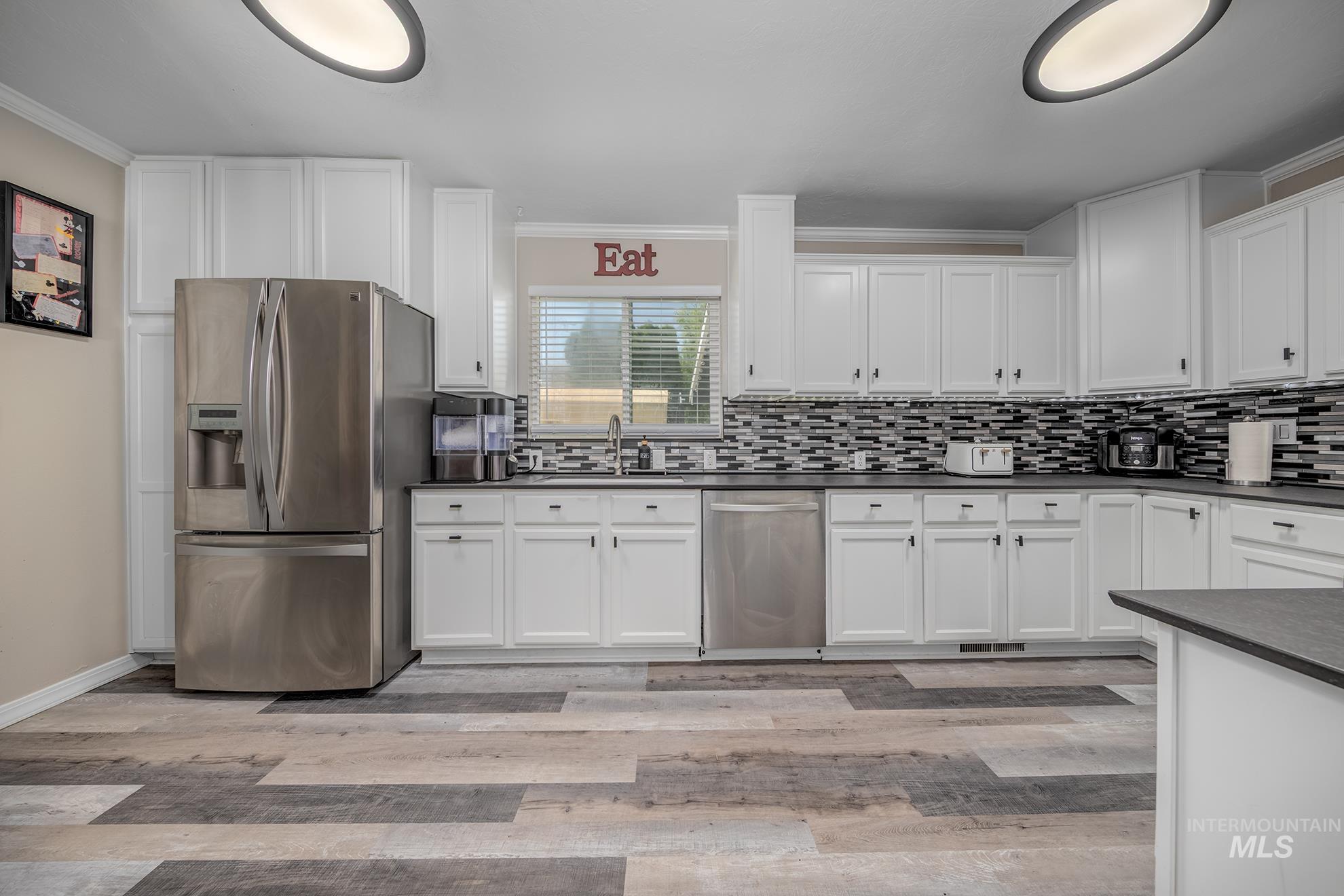 1501 Horning Way, Ontario, Oregon 97914, 5 Bedrooms, 3 Bathrooms, Residential For Sale, Price $475,000,MLS 99000685