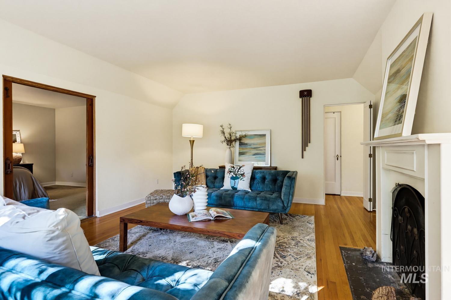 1301 S Owyhee Street, Boise, Idaho 83705, 3 Bedrooms, 3 Bathrooms, Residential For Sale, Price $799,900,MLS 99000686
