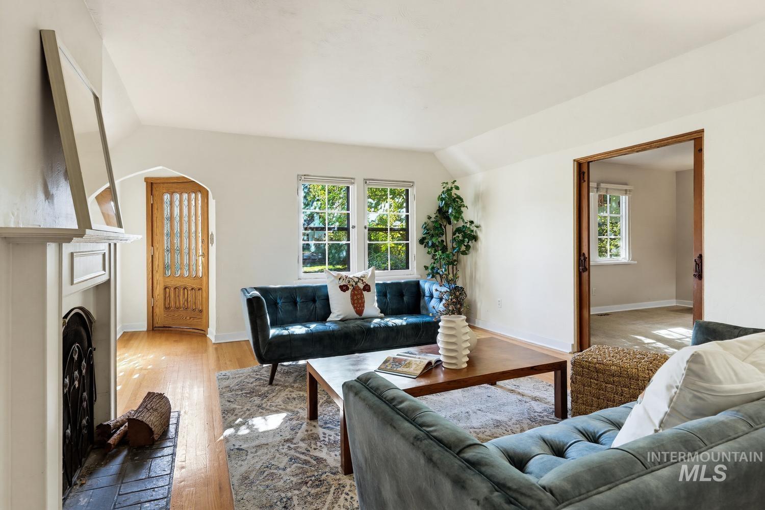 1301 S Owyhee Street, Boise, Idaho 83705, 3 Bedrooms, 3 Bathrooms, Residential For Sale, Price $799,900,MLS 99000686