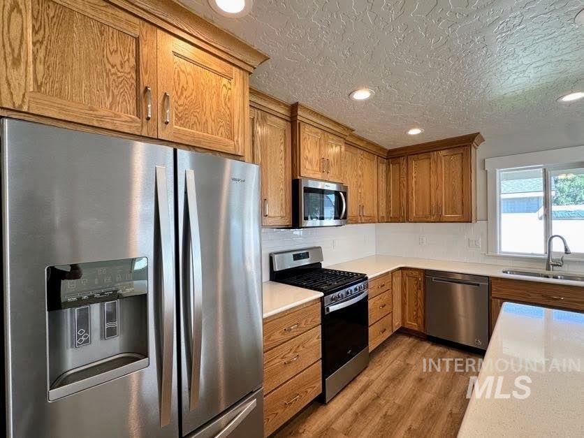 52 Sunset Dr, Ontario, Oregon 97914, 4 Bedrooms, 2 Bathrooms, Residential For Sale, Price $354,900,MLS 99000688