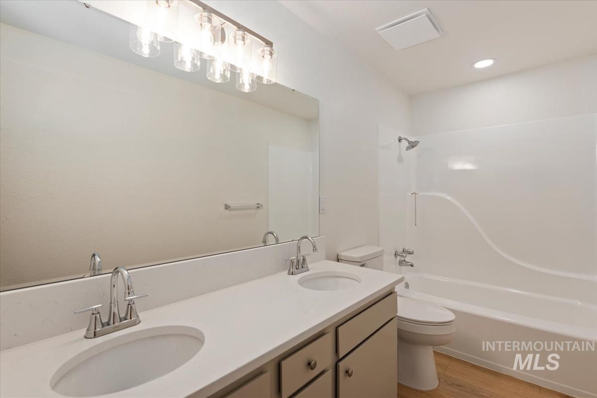 208 Young Ave., Nampa, Idaho 83651, 3 Bedrooms, 1 Bathroom, Residential For Sale, Price $329,900, 99000691