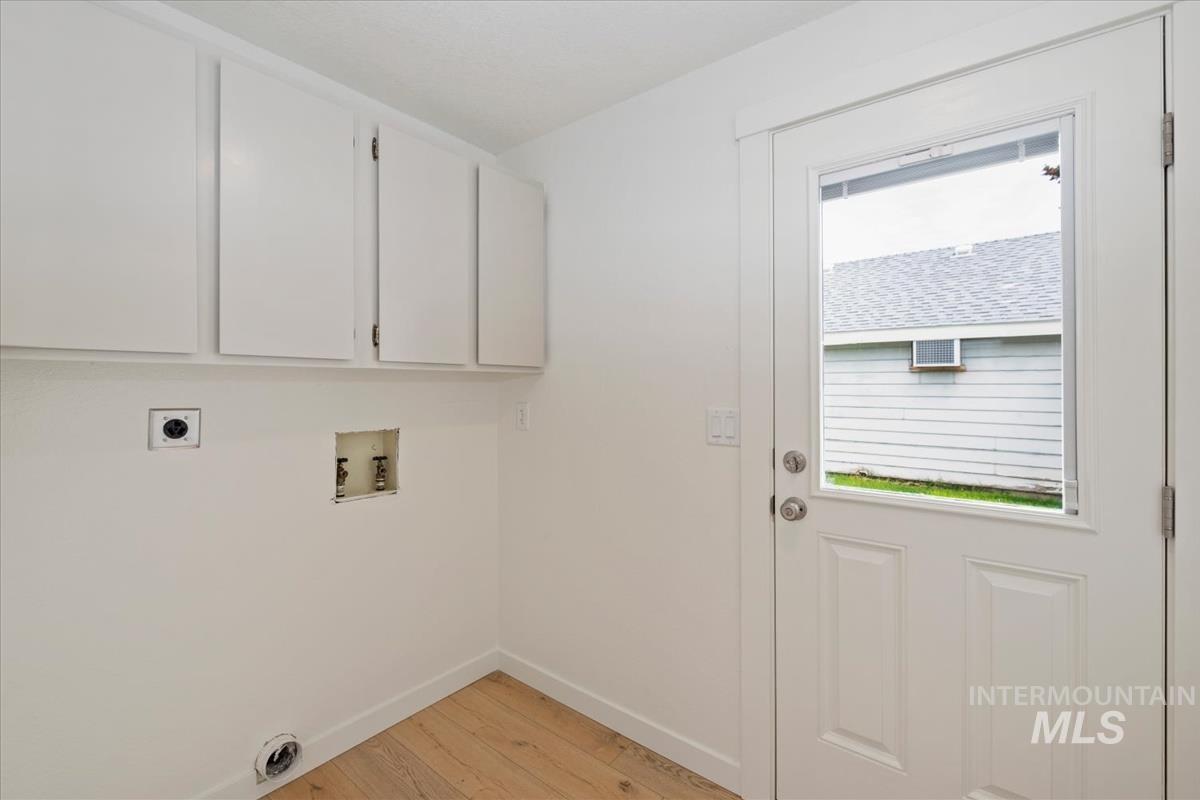 208 Young Ave., Nampa, Idaho 83651, 3 Bedrooms, 1 Bathroom, Residential For Sale, Price $329,900, 99000691
