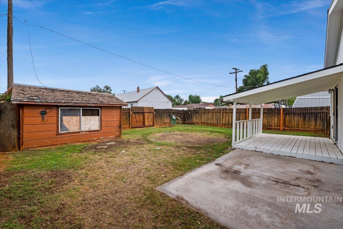 208 Young Ave., Nampa, Idaho 83651, 3 Bedrooms, 1 Bathroom, Residential For Sale, Price $329,900, 99000691