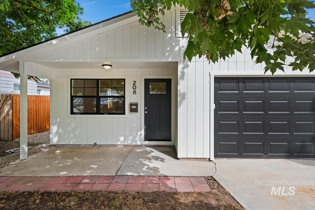 208 Young Ave., Nampa, Idaho 83651, 3 Bedrooms, 1 Bathroom, Residential For Sale, Price $329,900, 99000691