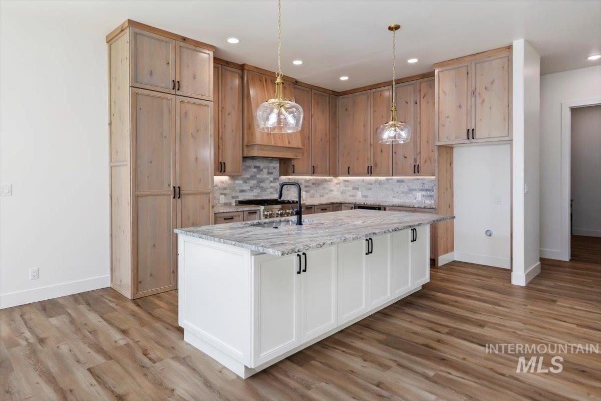 563 Moonstone Rd, Kimberly, Idaho 83341, 4 Bedrooms, 2.5 Bathrooms, Residential For Sale, Price $549,000,MLS 99000693