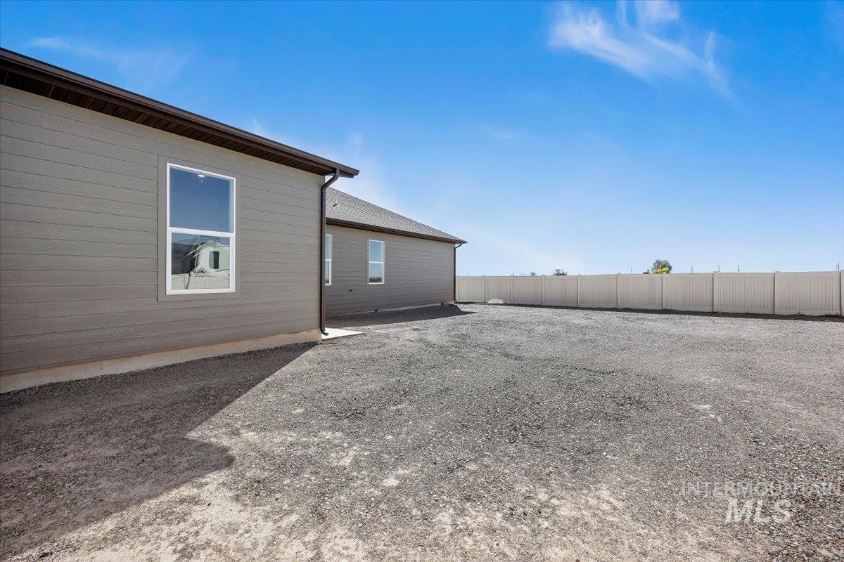 563 Moonstone Rd, Kimberly, Idaho 83341, 4 Bedrooms, 2.5 Bathrooms, Residential For Sale, Price $549,000,MLS 99000693