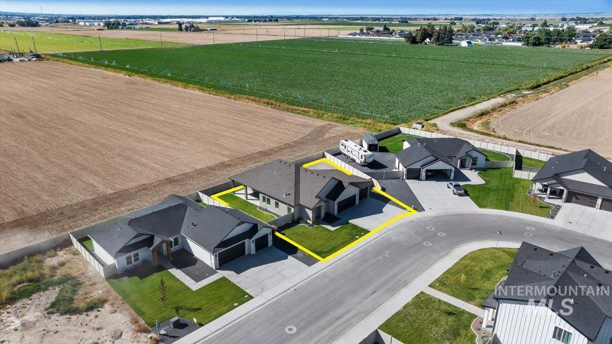 563 Moonstone Rd, Kimberly, Idaho 83341, 4 Bedrooms, 2.5 Bathrooms, Residential For Sale, Price $549,000,MLS 99000693