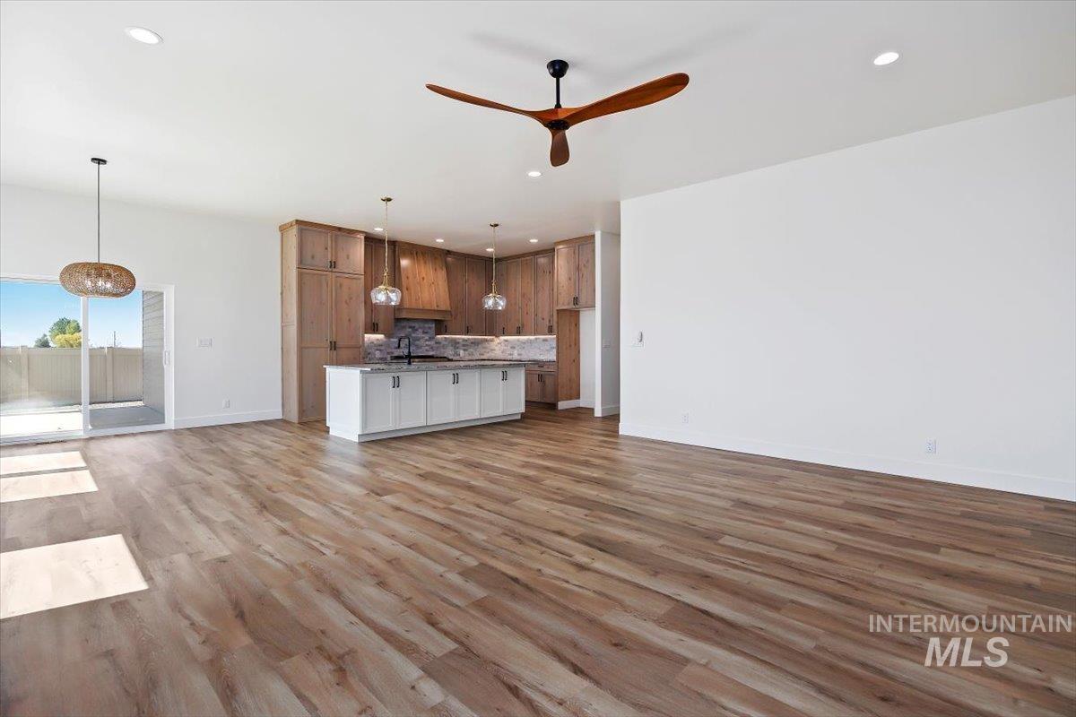 563 Moonstone Rd, Kimberly, Idaho 83341, 4 Bedrooms, 2.5 Bathrooms, Residential For Sale, Price $549,000,MLS 99000693