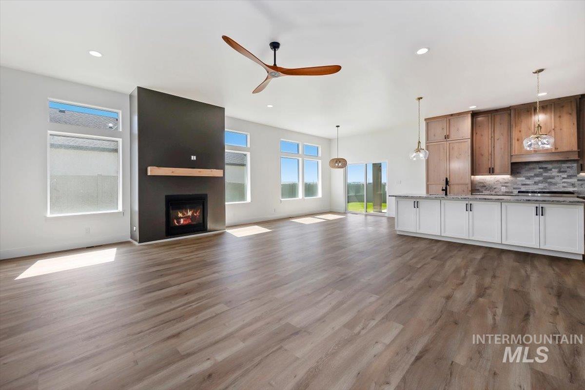 563 Moonstone Rd, Kimberly, Idaho 83341, 4 Bedrooms, 2.5 Bathrooms, Residential For Sale, Price $549,000,MLS 99000693