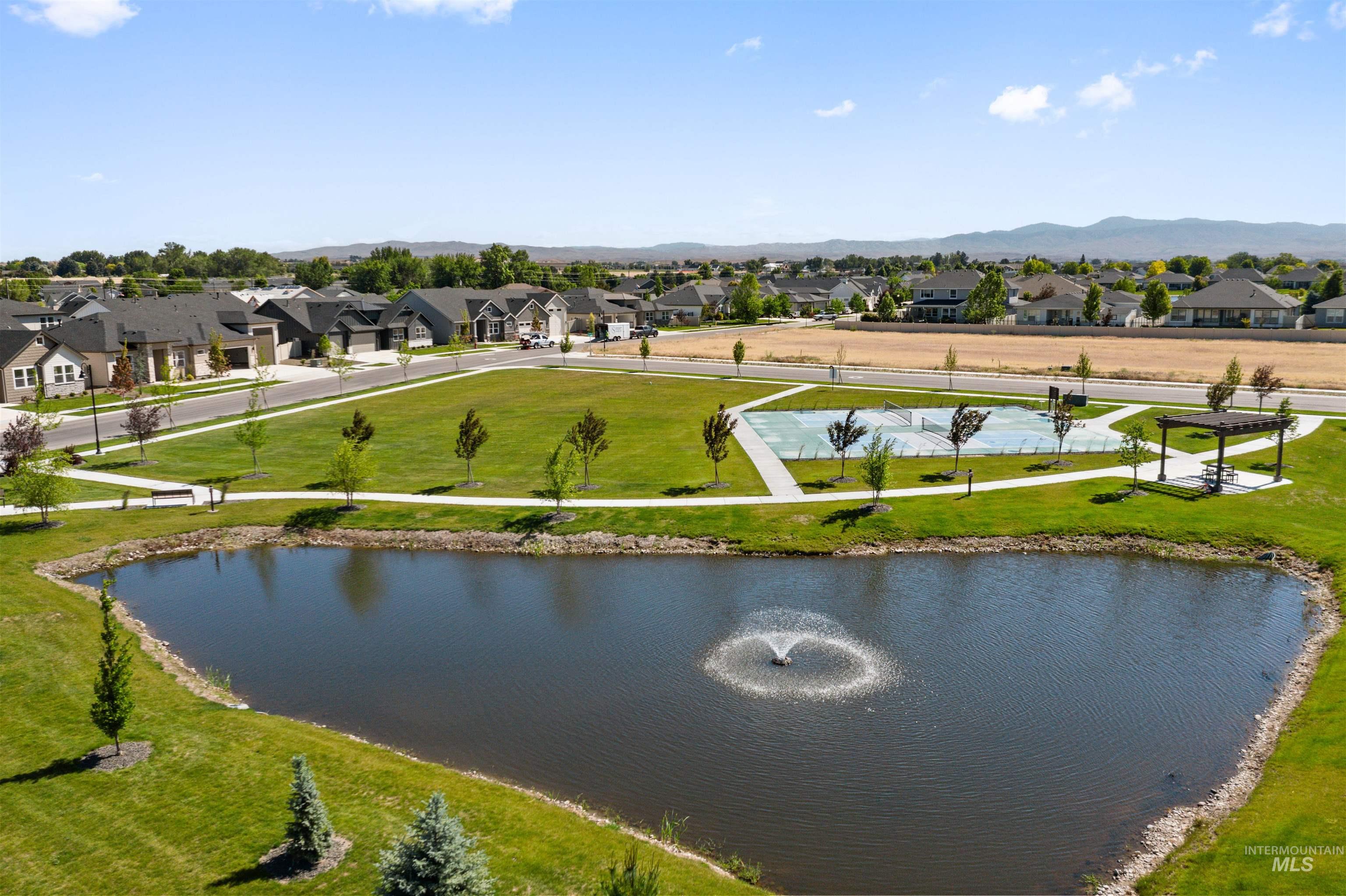 10455 W Mizzle Dr, Star, Idaho 83669, 3 Bedrooms, 3 Bathrooms, Residential For Sale, Price $749,900,MLS 99000694