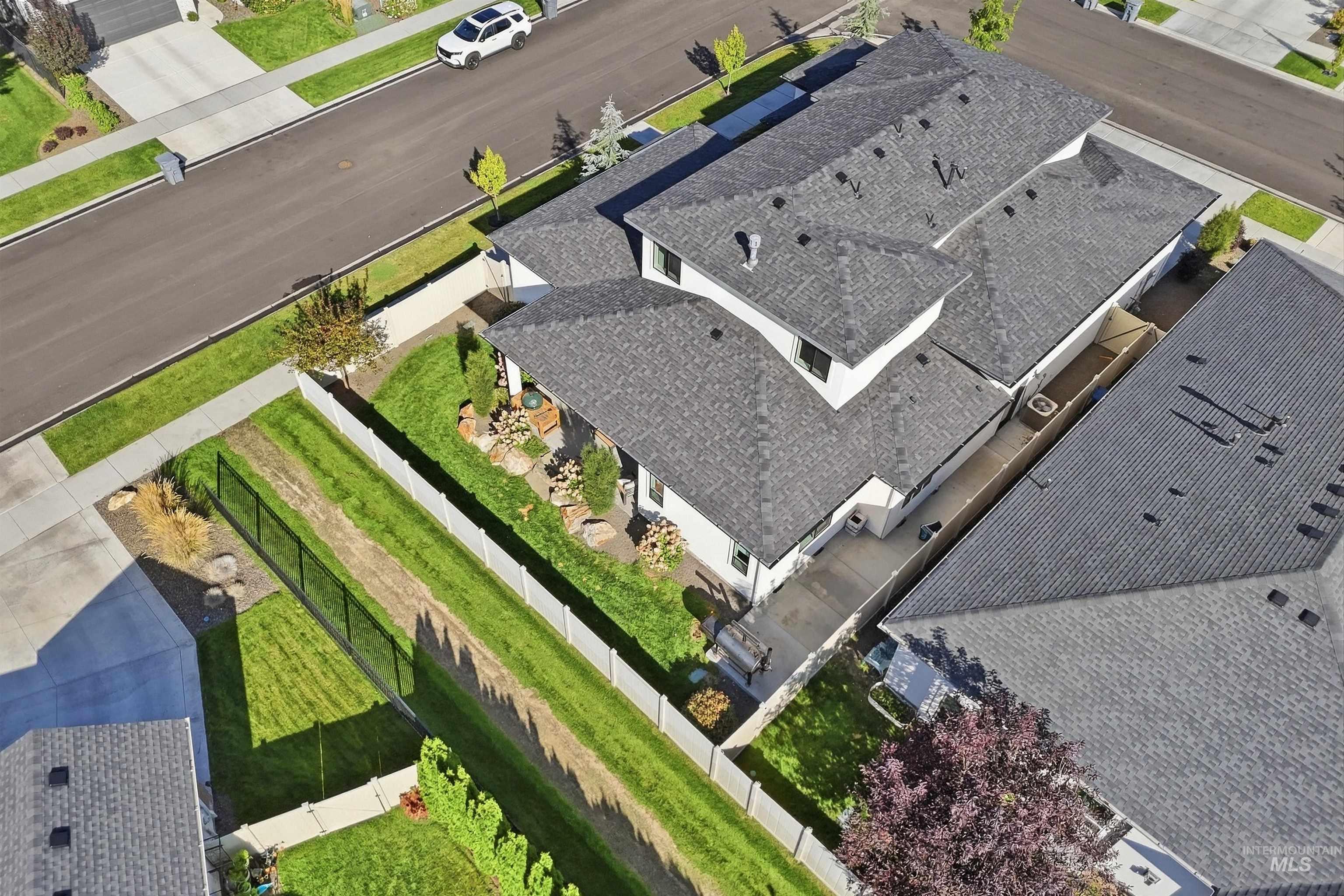 2660 N Penny Lake, Star, Idaho 83669, 4 Bedrooms, 3.5 Bathrooms, Residential For Sale, Price $960,000,MLS 99000695