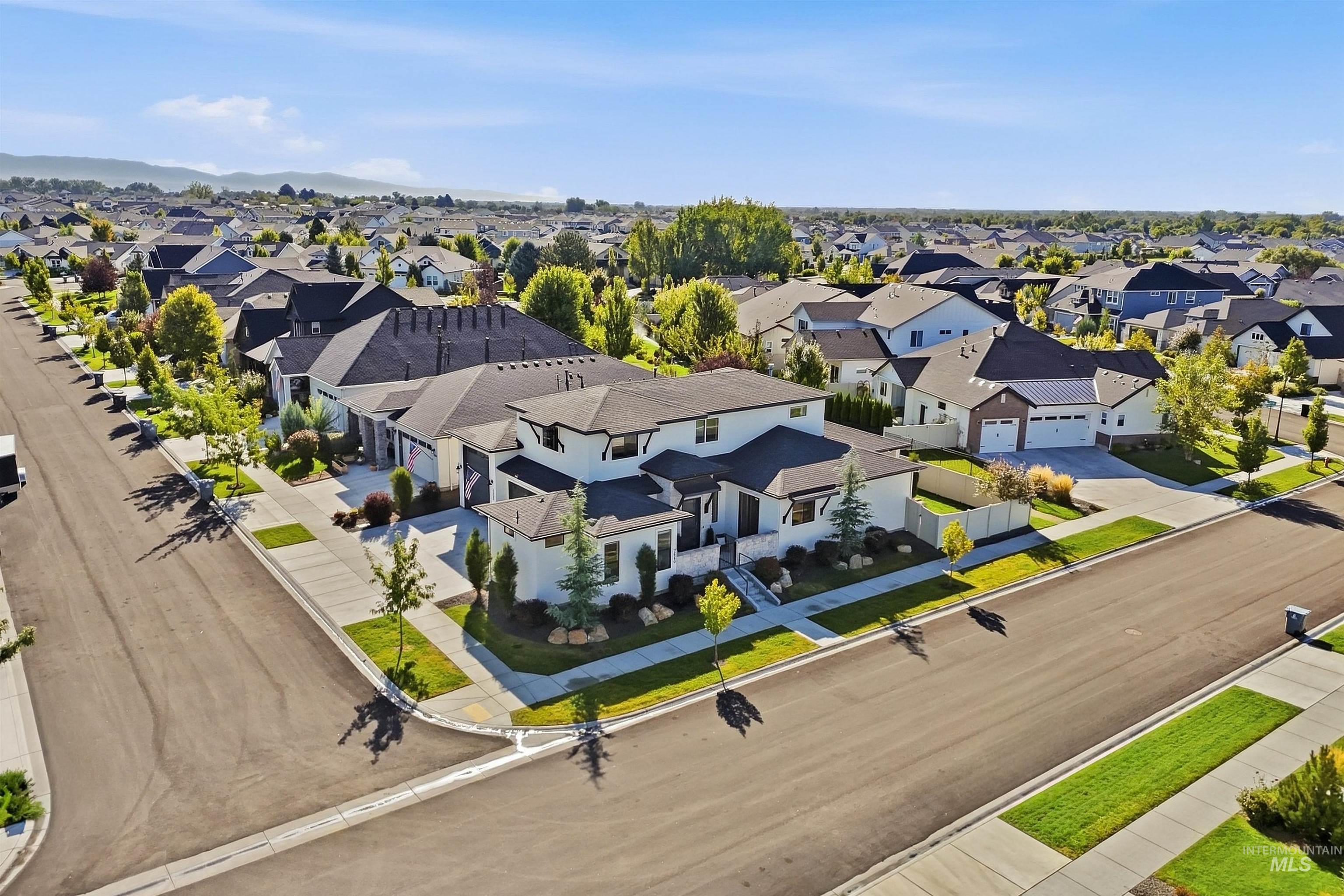 2660 N Penny Lake, Star, Idaho 83669, 4 Bedrooms, 3.5 Bathrooms, Residential For Sale, Price $960,000,MLS 99000695