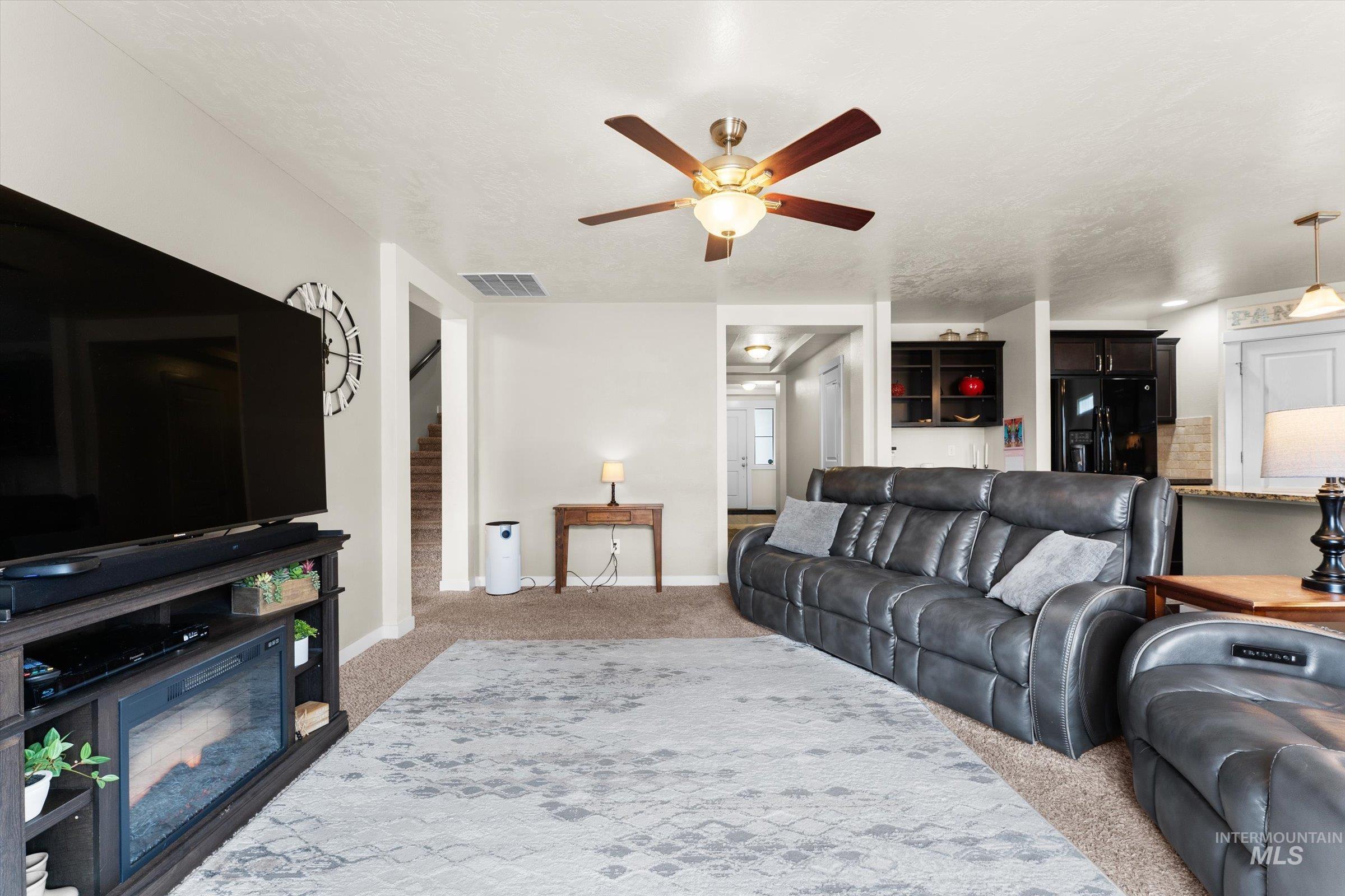 605 SW Panner, Mountain Home, Idaho 83647, 3 Bedrooms, 2 Bathrooms, Residential For Sale, Price $398,000, 99000696