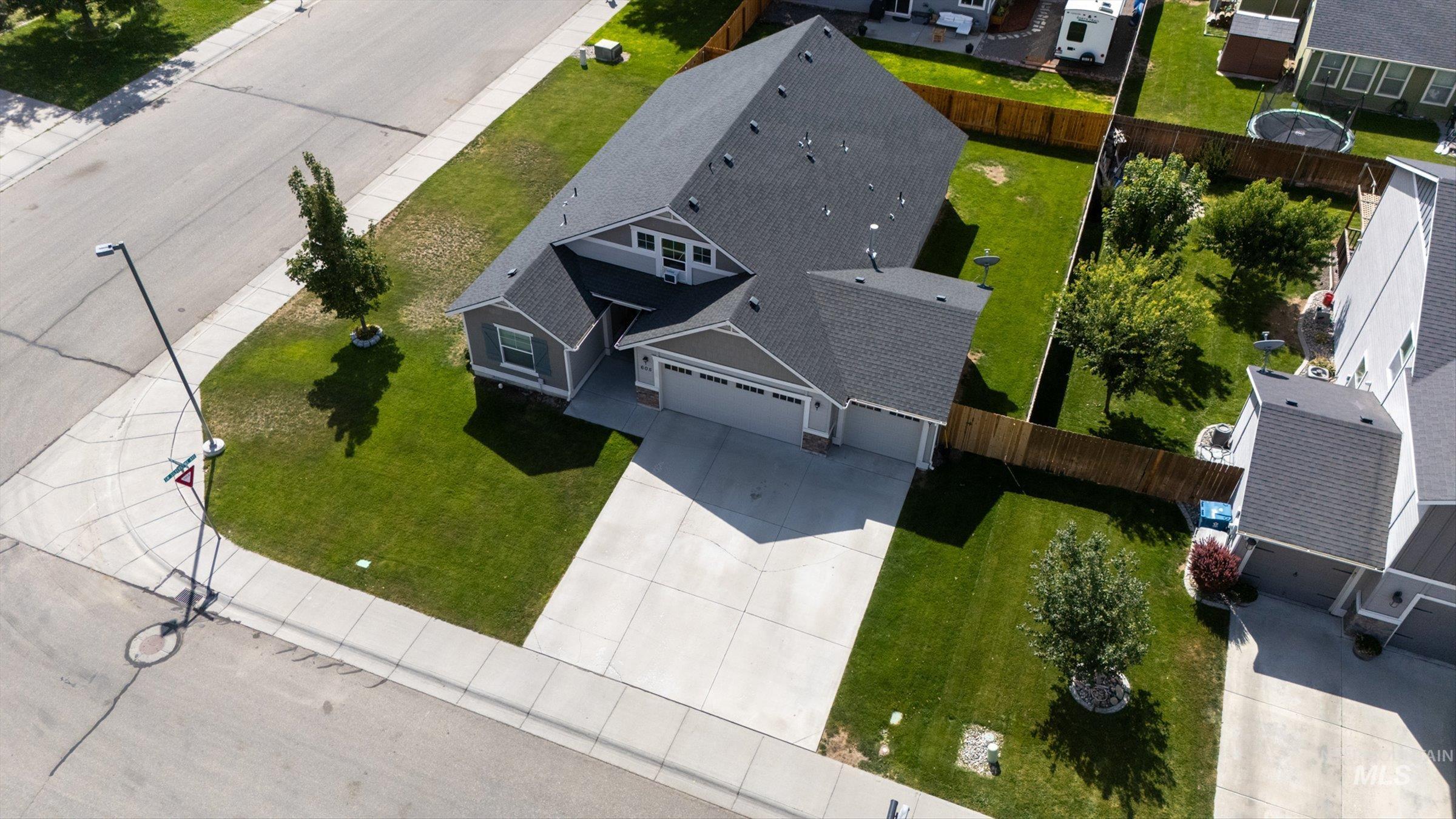 605 SW Panner, Mountain Home, Idaho 83647, 3 Bedrooms, 2 Bathrooms, Residential For Sale, Price $398,000, 99000696