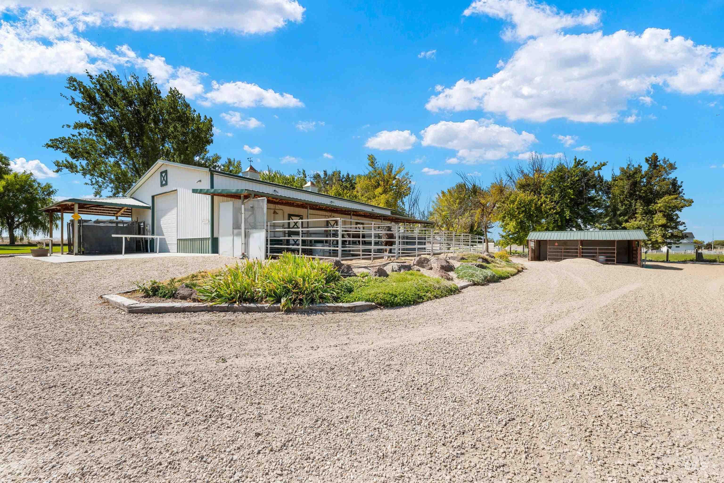 479 E King Rd, Kuna, Idaho 83634, 3 Bedrooms, 2 Bathrooms, Residential For Sale, Price $1,500,000,MLS 99000697