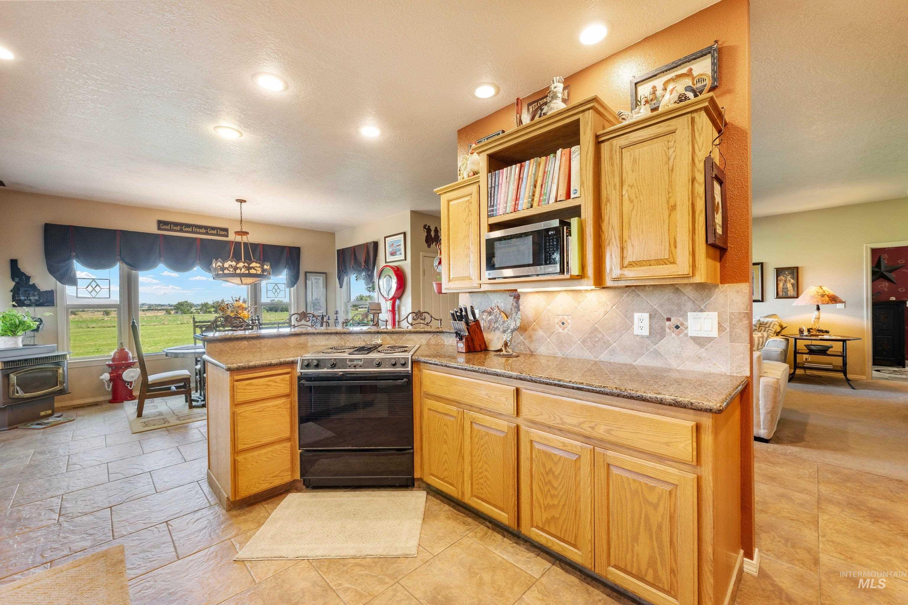 479 E King Rd, Kuna, Idaho 83634, 3 Bedrooms, 2 Bathrooms, Residential For Sale, Price $1,500,000,MLS 99000697