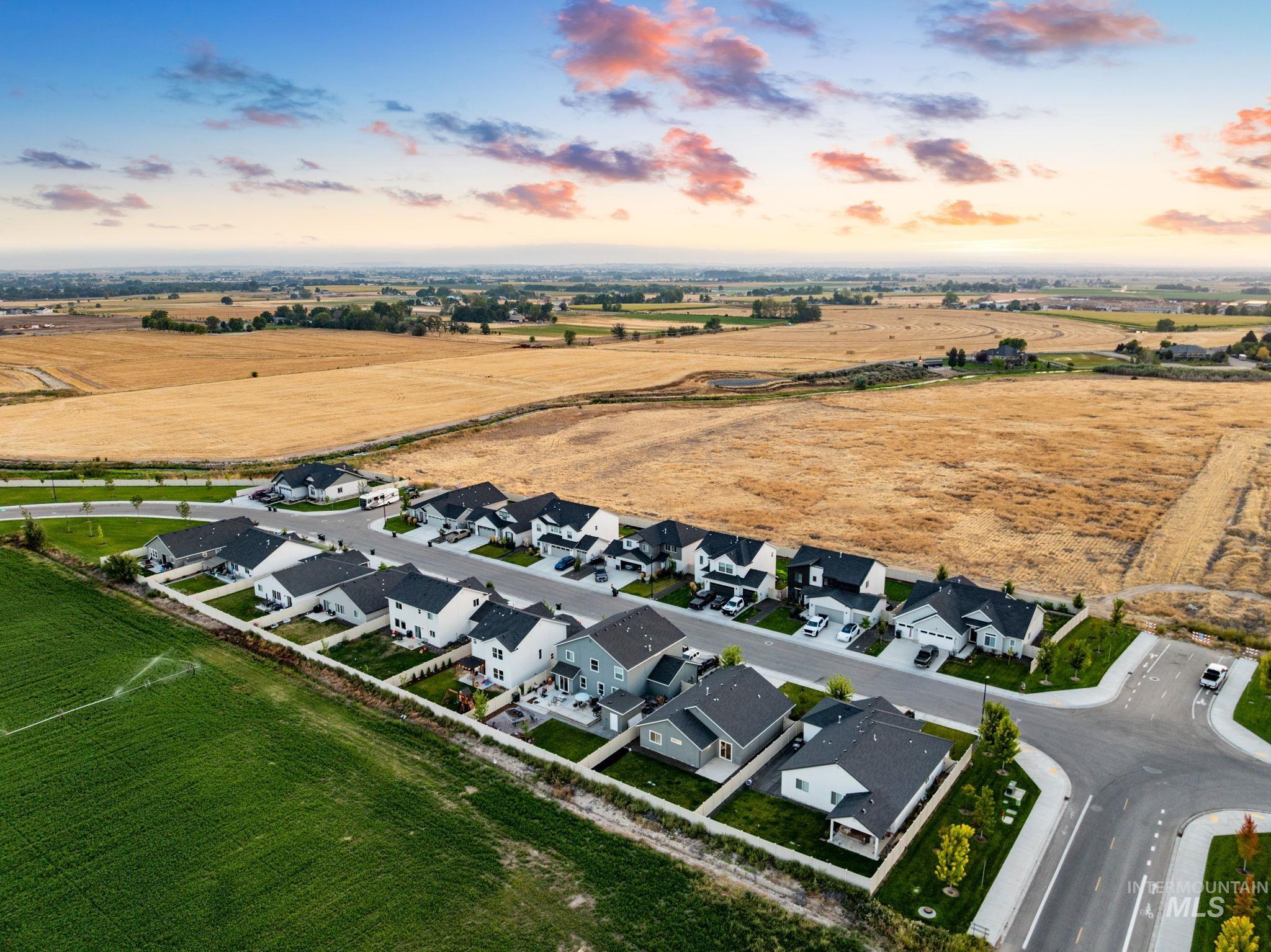 5634 S Memory Ave, Meridian, Idaho 83642, 3 Bedrooms, 2 Bathrooms, Residential For Sale, Price $415,000, 99000698