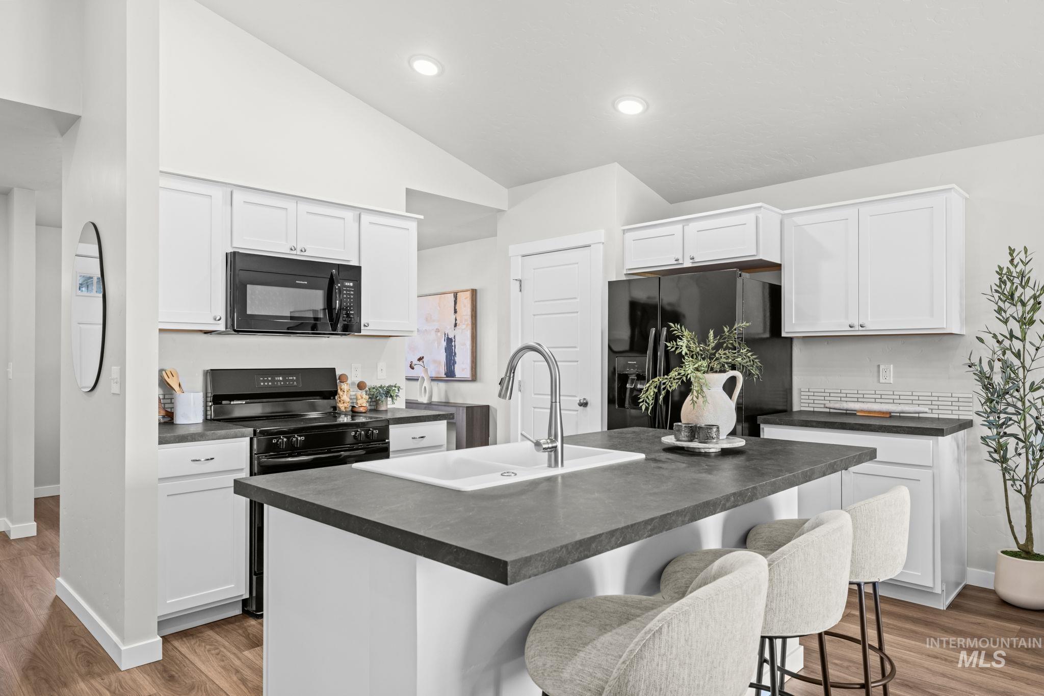 5634 S Memory Ave, Meridian, Idaho 83642, 3 Bedrooms, 2 Bathrooms, Residential For Sale, Price $415,000, 99000698