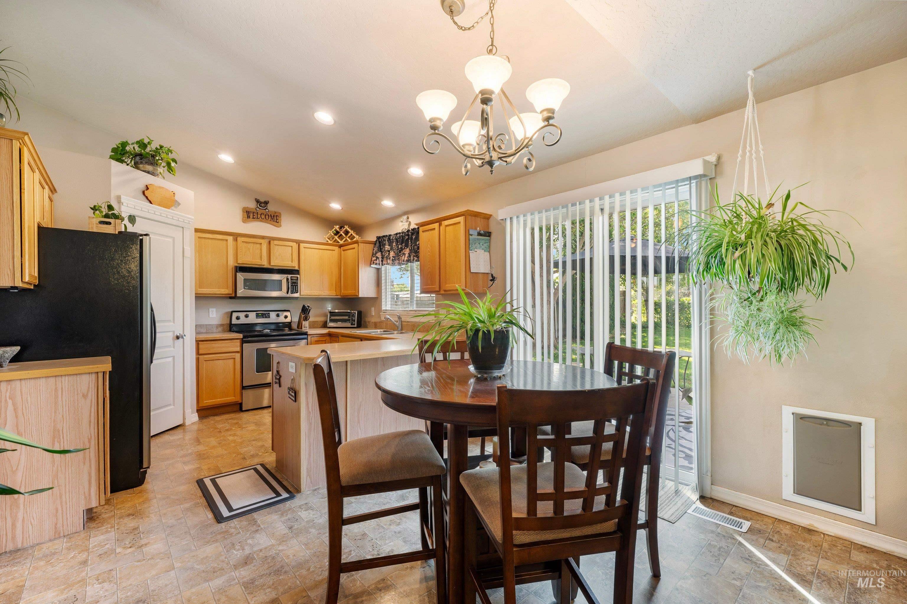 301 N Summerwind Dr, Nampa, Idaho 83651, 4 Bedrooms, 3 Bathrooms, Residential For Sale, Price $429,000, 99000699