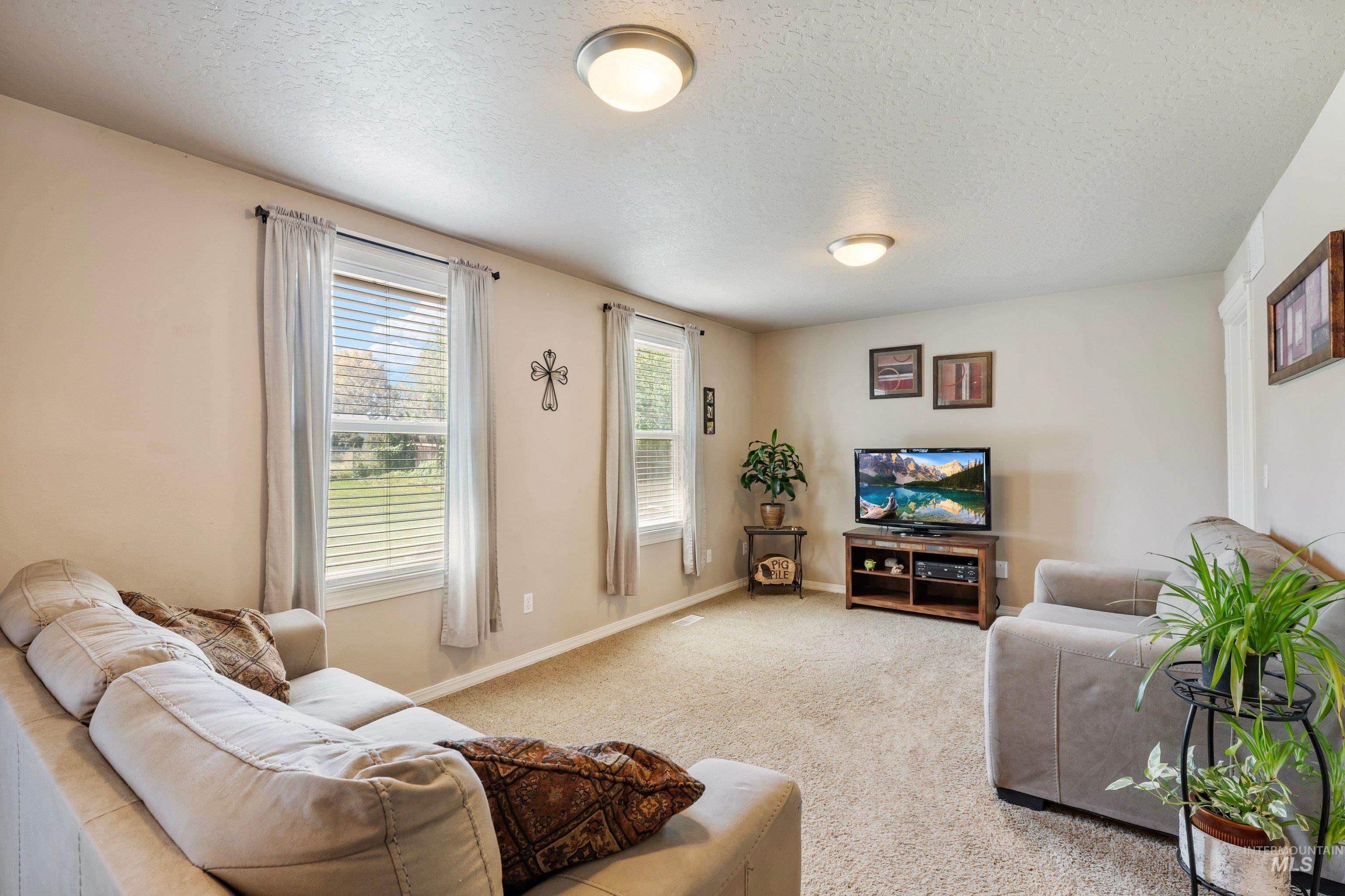 301 N Summerwind Dr, Nampa, Idaho 83651, 4 Bedrooms, 3 Bathrooms, Residential For Sale, Price $429,000, 99000699