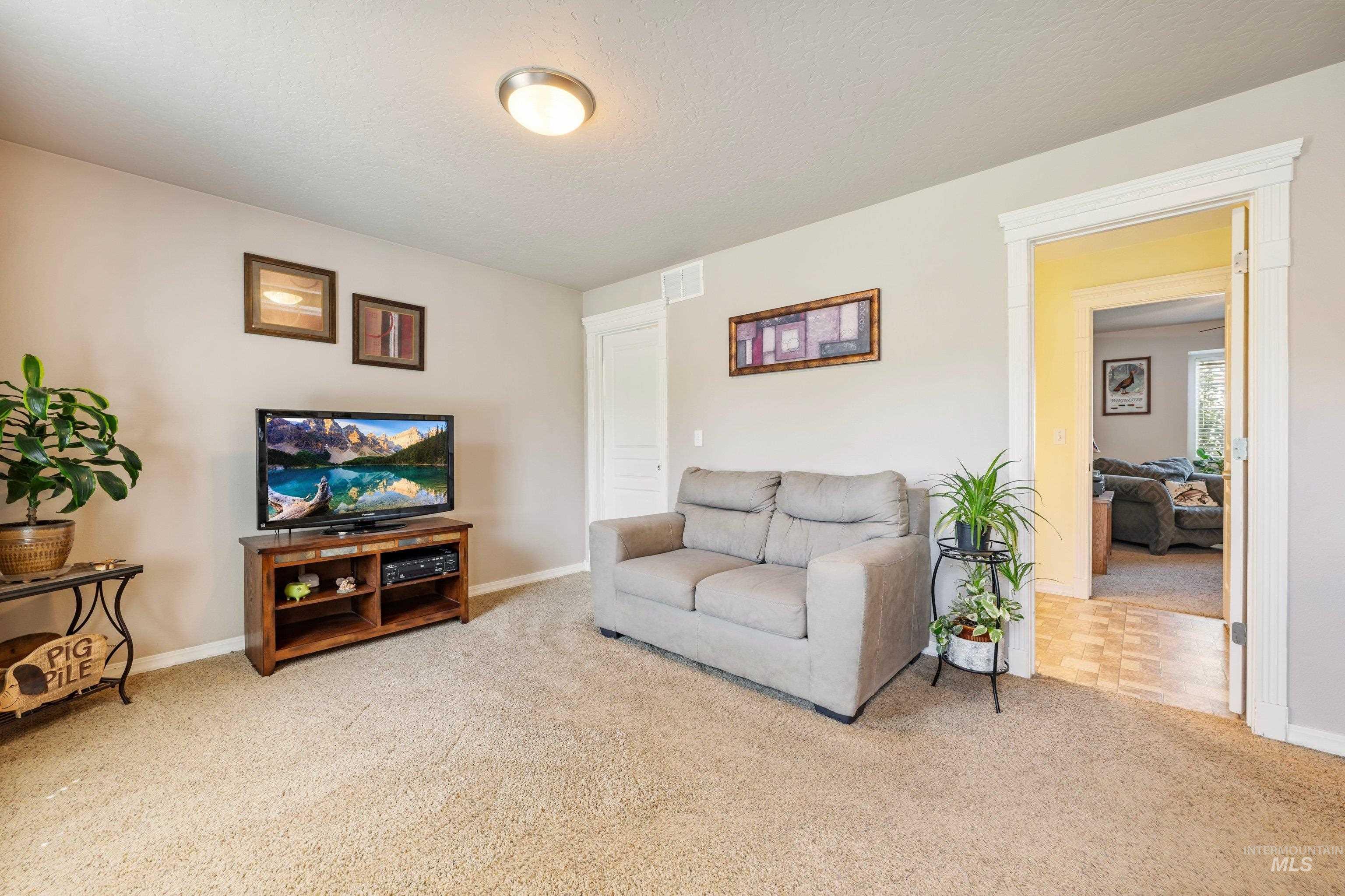 301 N Summerwind Dr, Nampa, Idaho 83651, 4 Bedrooms, 3 Bathrooms, Residential For Sale, Price $429,000, 99000699