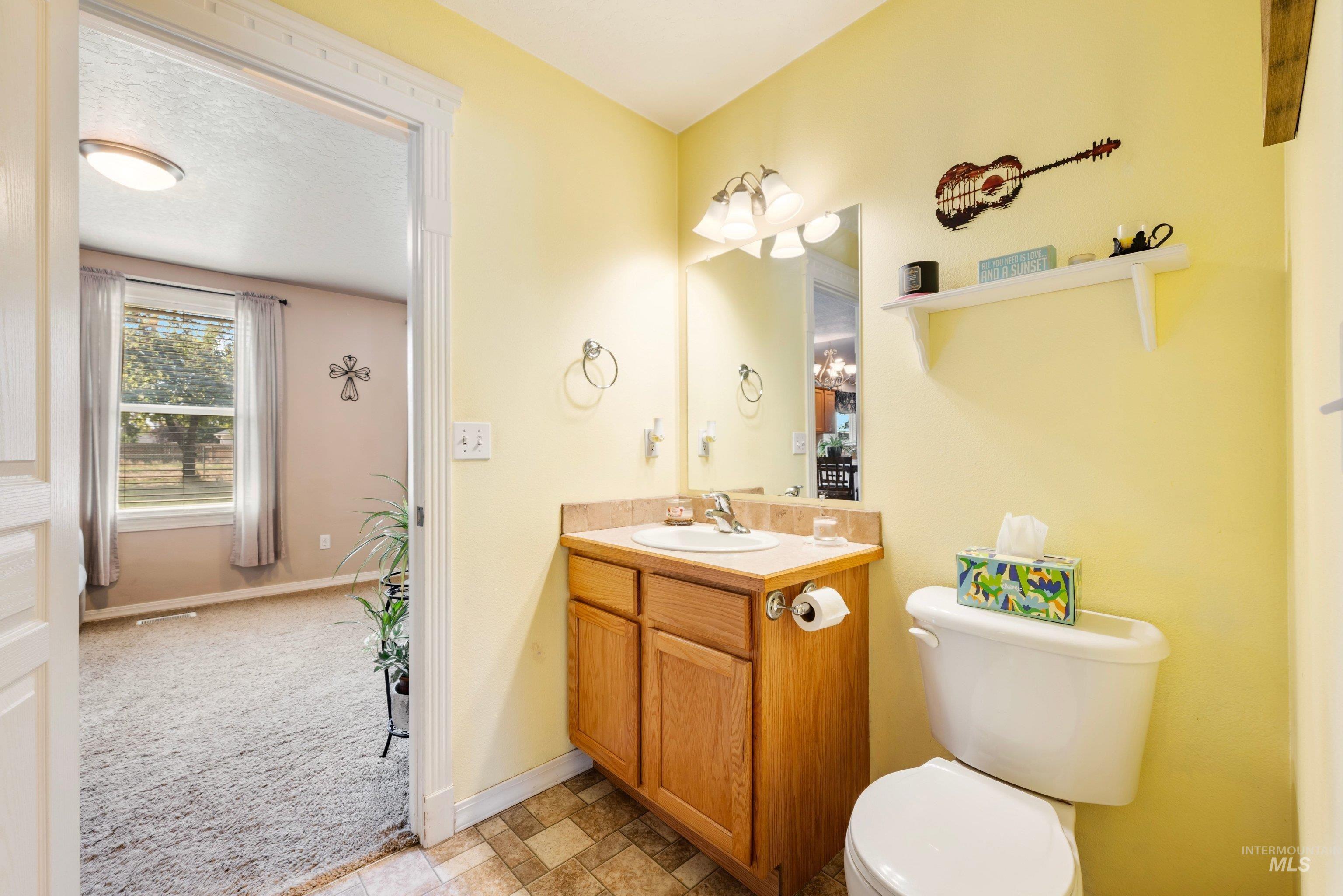 301 N Summerwind Dr, Nampa, Idaho 83651, 4 Bedrooms, 3 Bathrooms, Residential For Sale, Price $429,000, 99000699