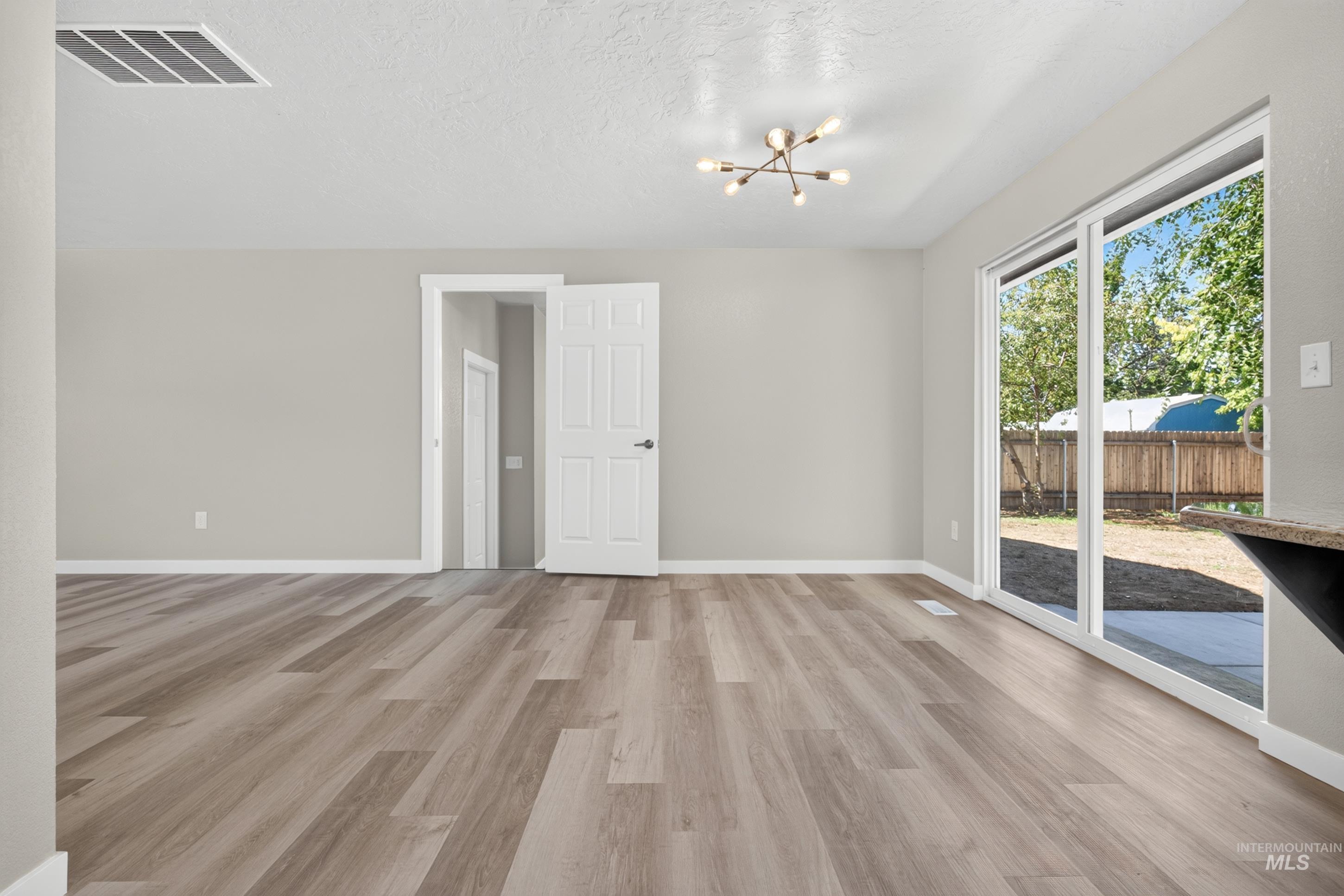 11856 W Race St, Boise, Idaho 83713, 3 Bedrooms, 2 Bathrooms, Residential For Sale, Price $429,900, 99000709
